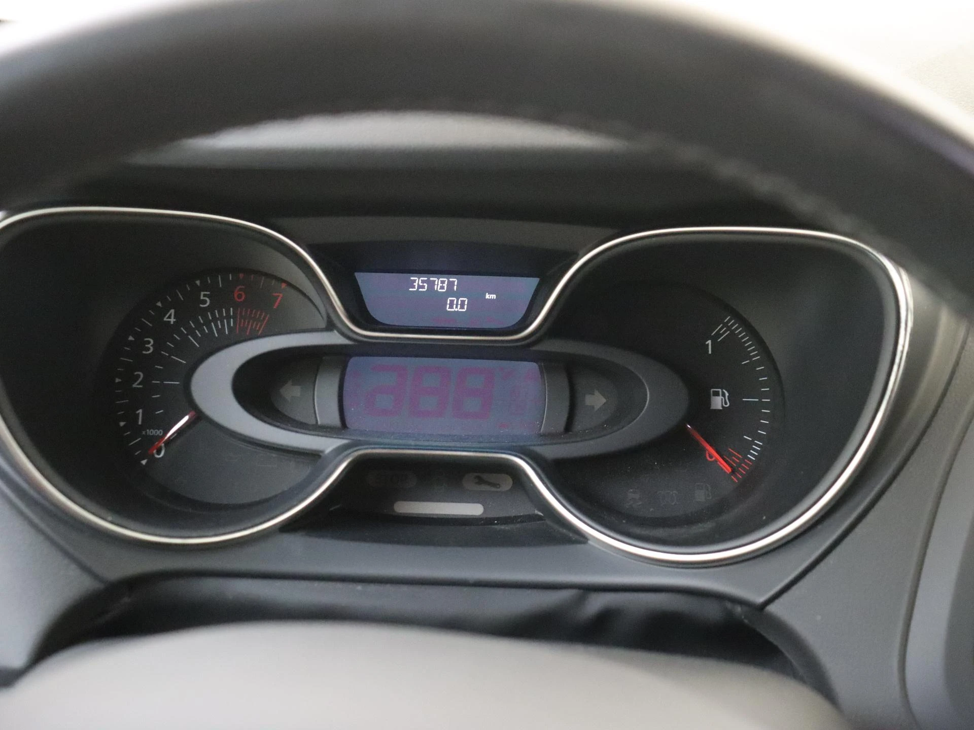 Renault-Captur-image-11