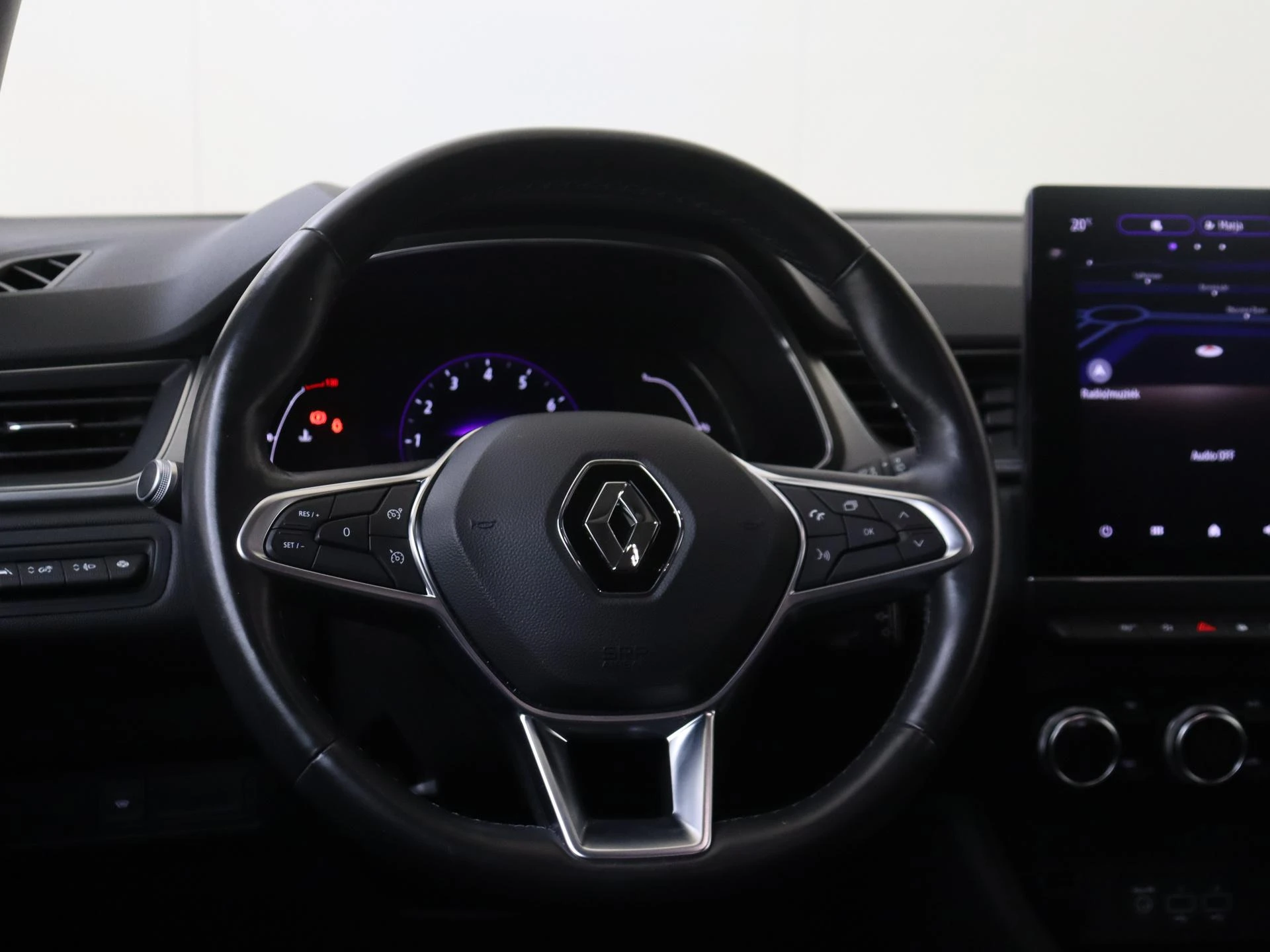 Renault-Captur-image-9