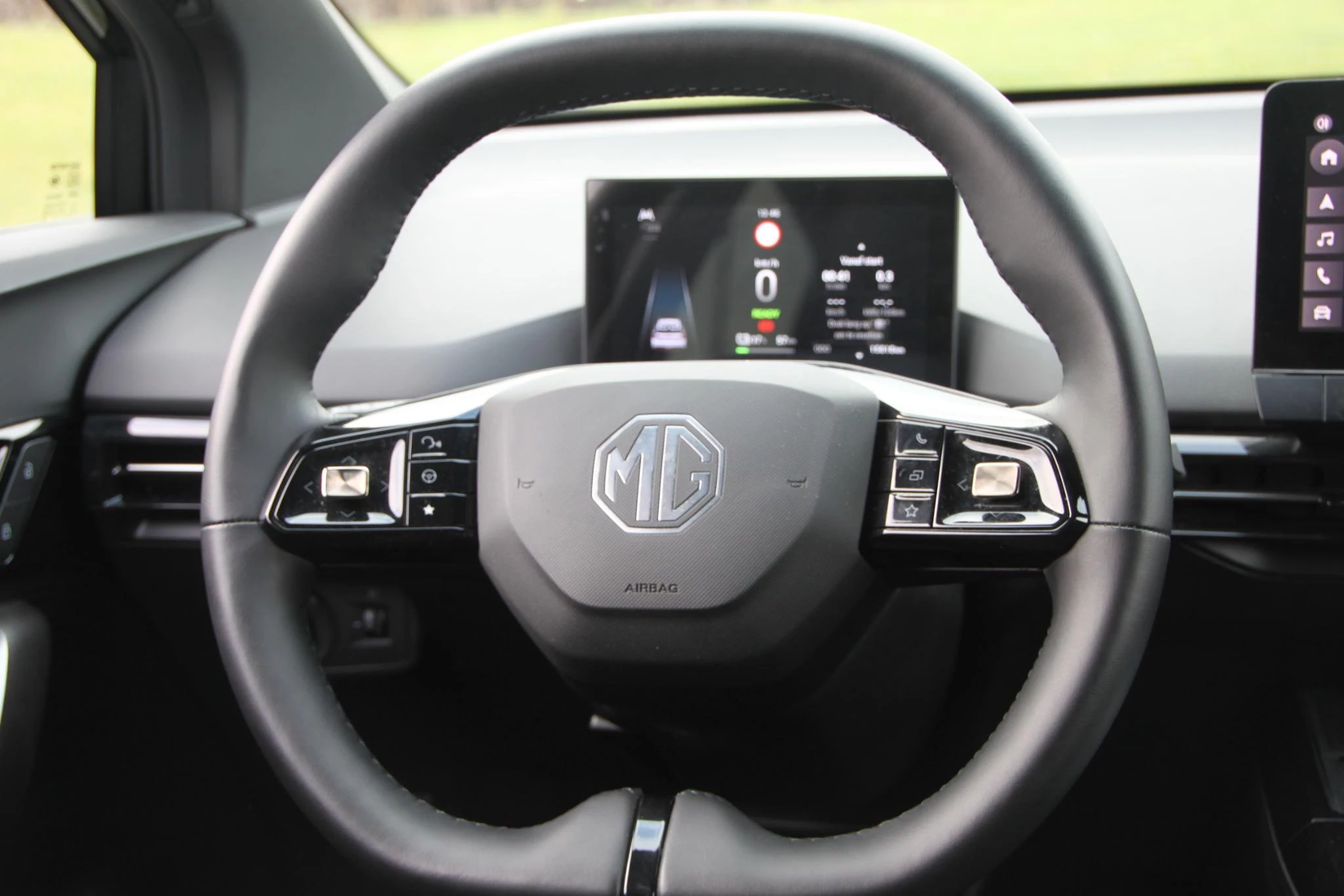MG MG4 64 kWh Luxury