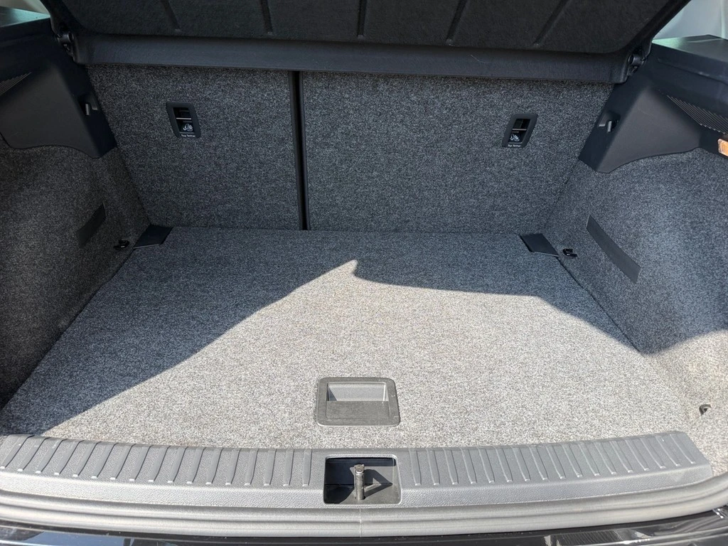 SEAT-Arona-image-12