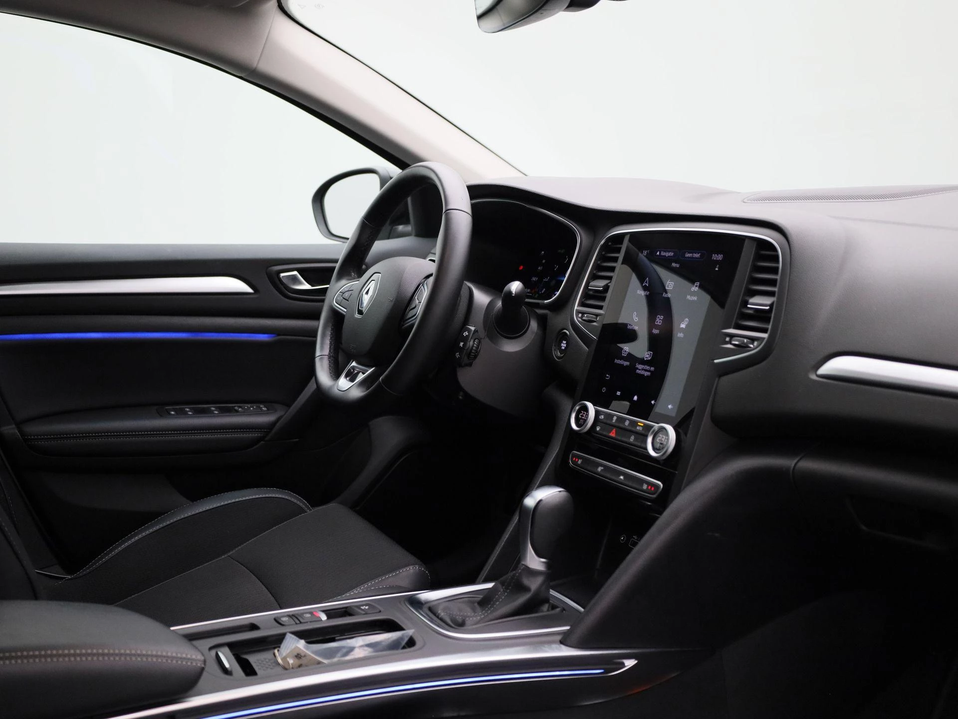 Renault-Mégane Estate-image-30