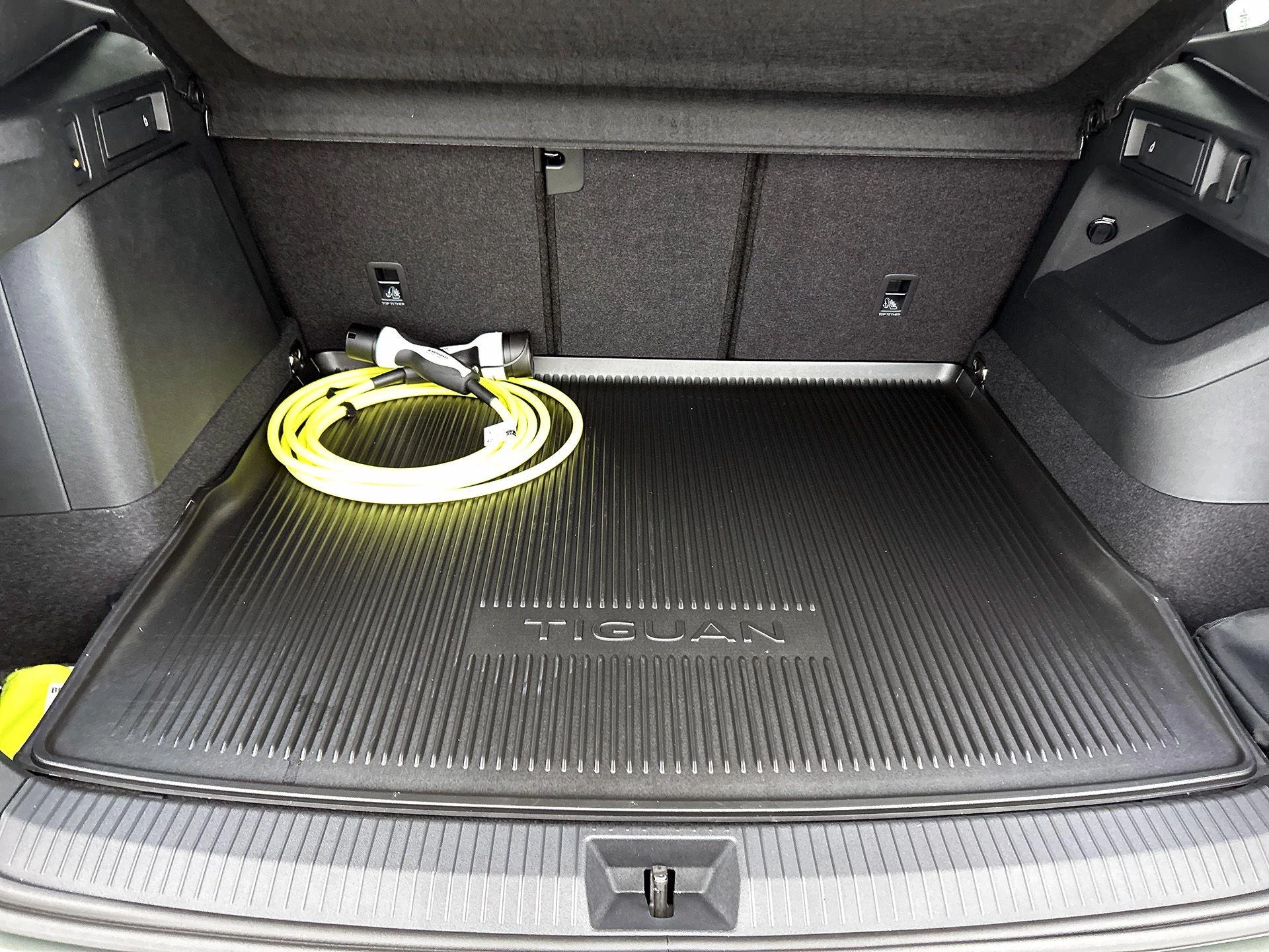 Volkswagen-Tiguan-image-24