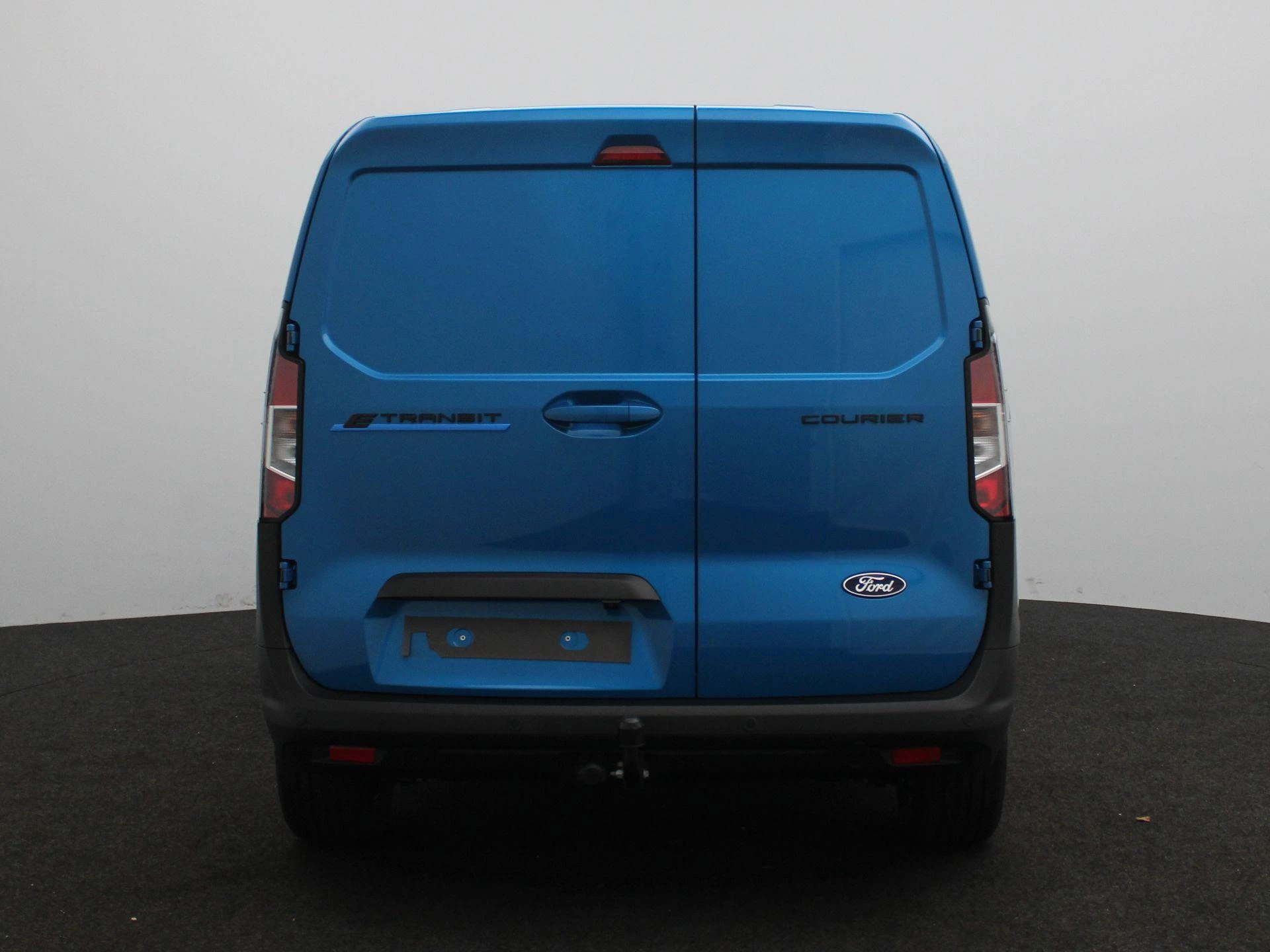 Ford E-Transit Courier Limited 44 kWh