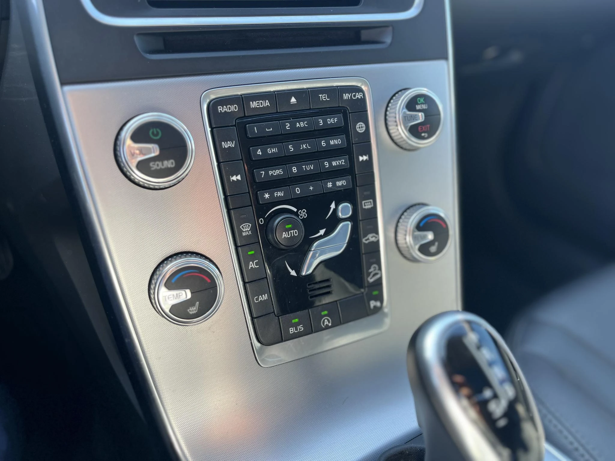 Volvo-V60-image-26
