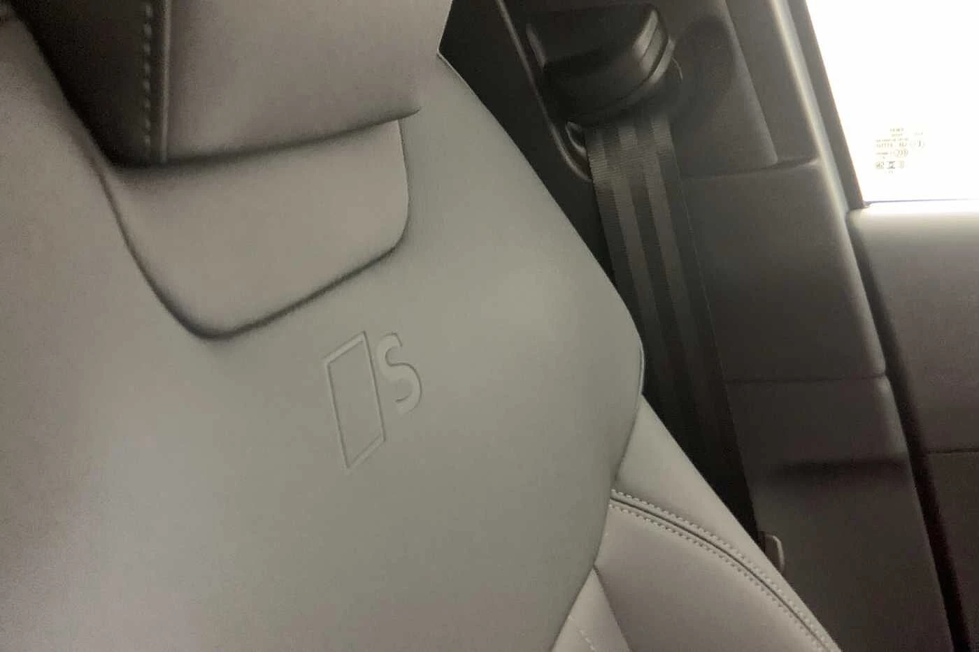 Audi-Q3-image-13
