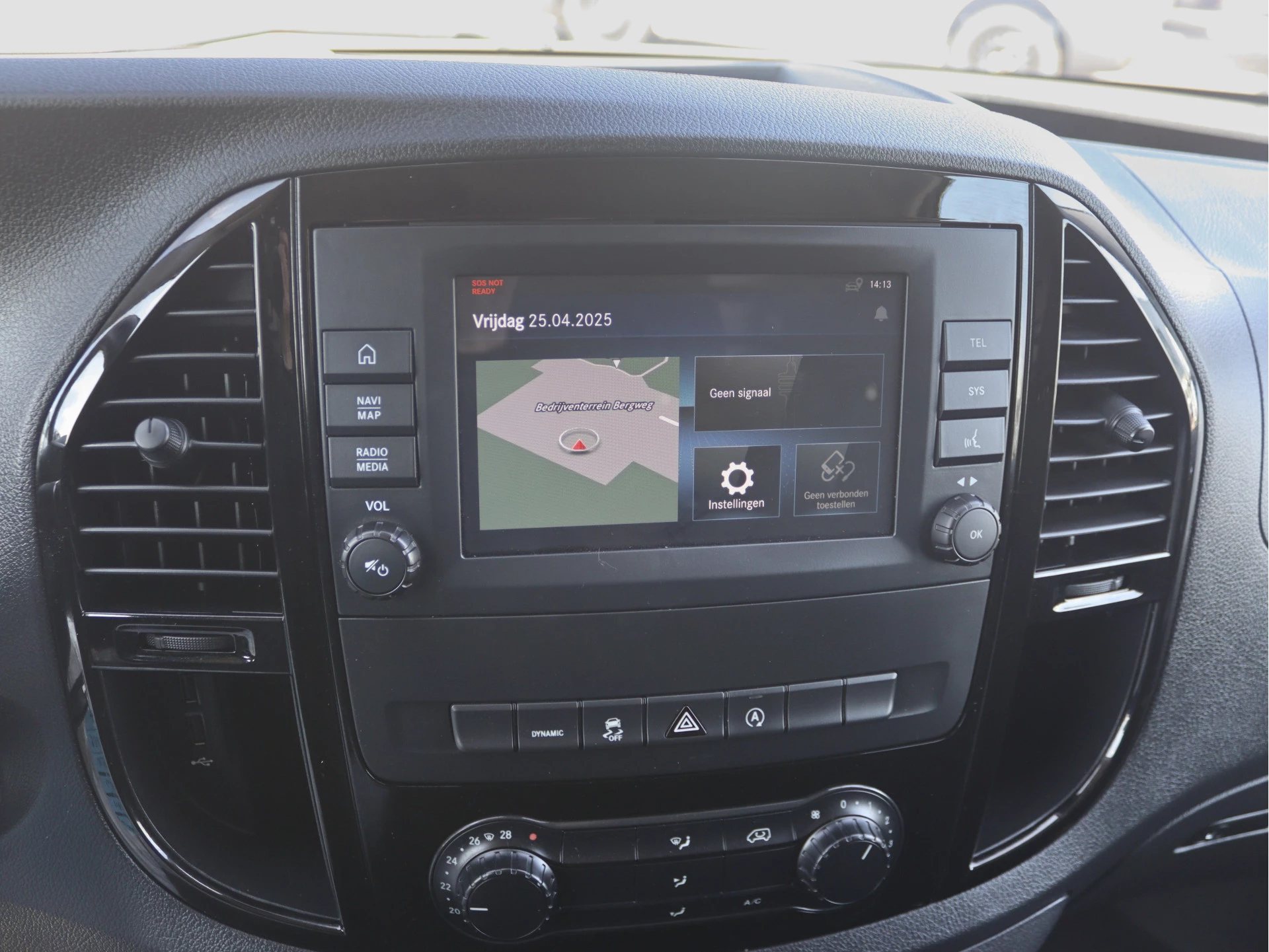 Mercedes-Benz-Vito-image-9