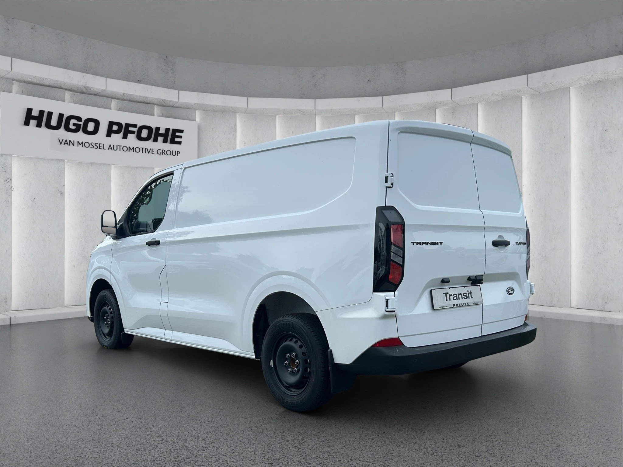 Ford-Transit Custom-image-2