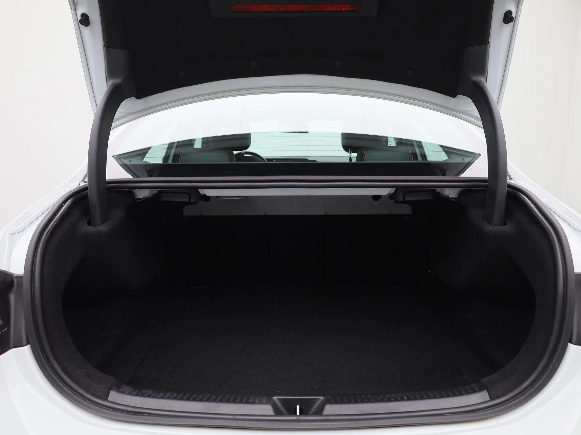 Mercedes-Benz-A-Klasse-image-14