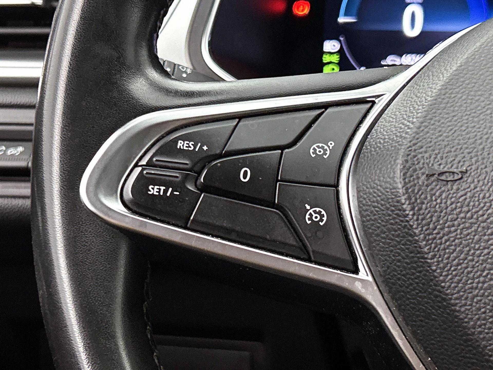 Renault-Captur-image-5