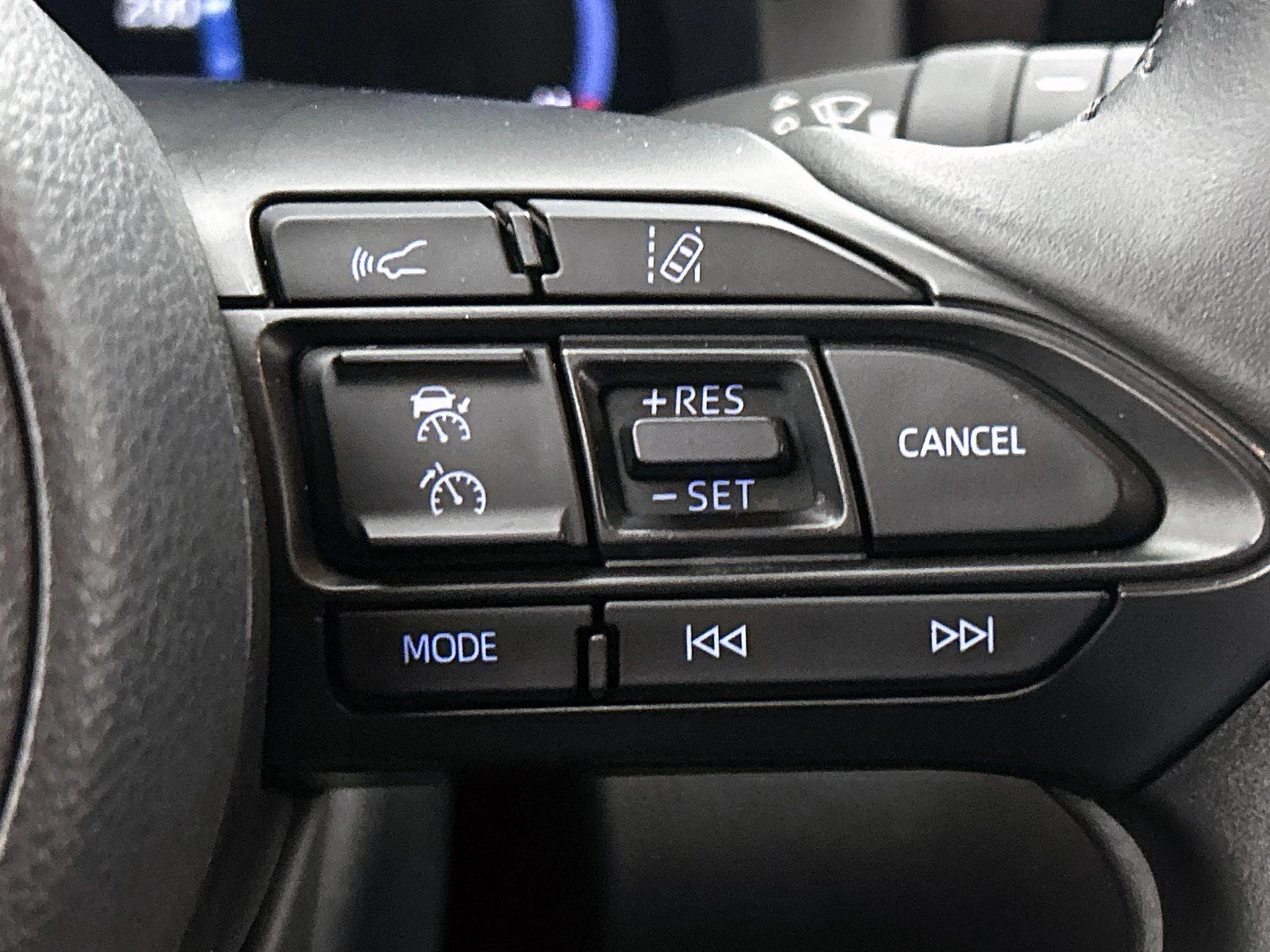 Toyota-Yaris Cross-image-5