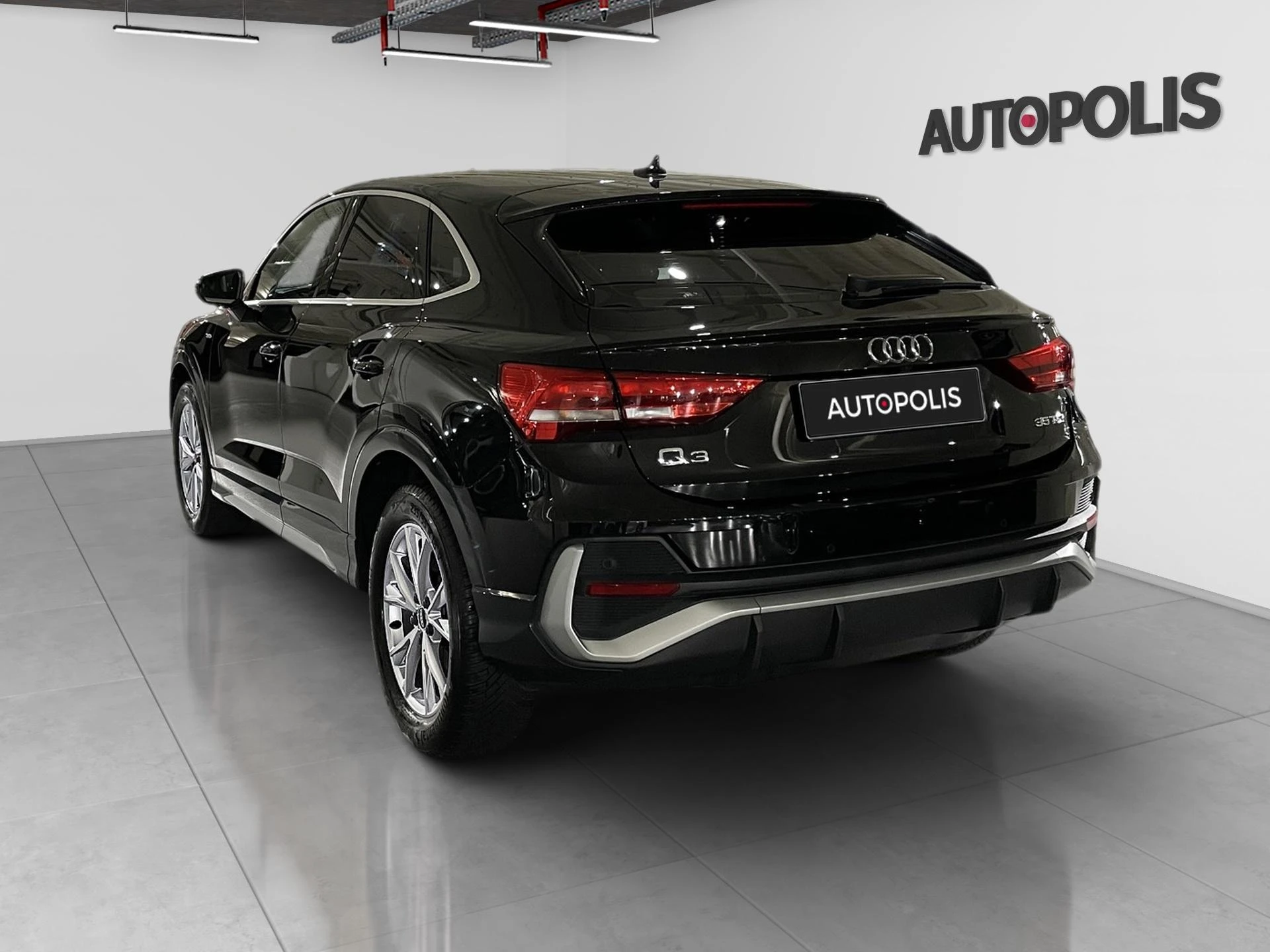 Audi-Q3-image-17