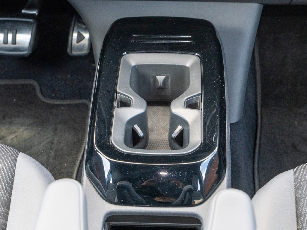 Volkswagen ID.5 Pro Performance AHK, Assistenzpaket, ZGV