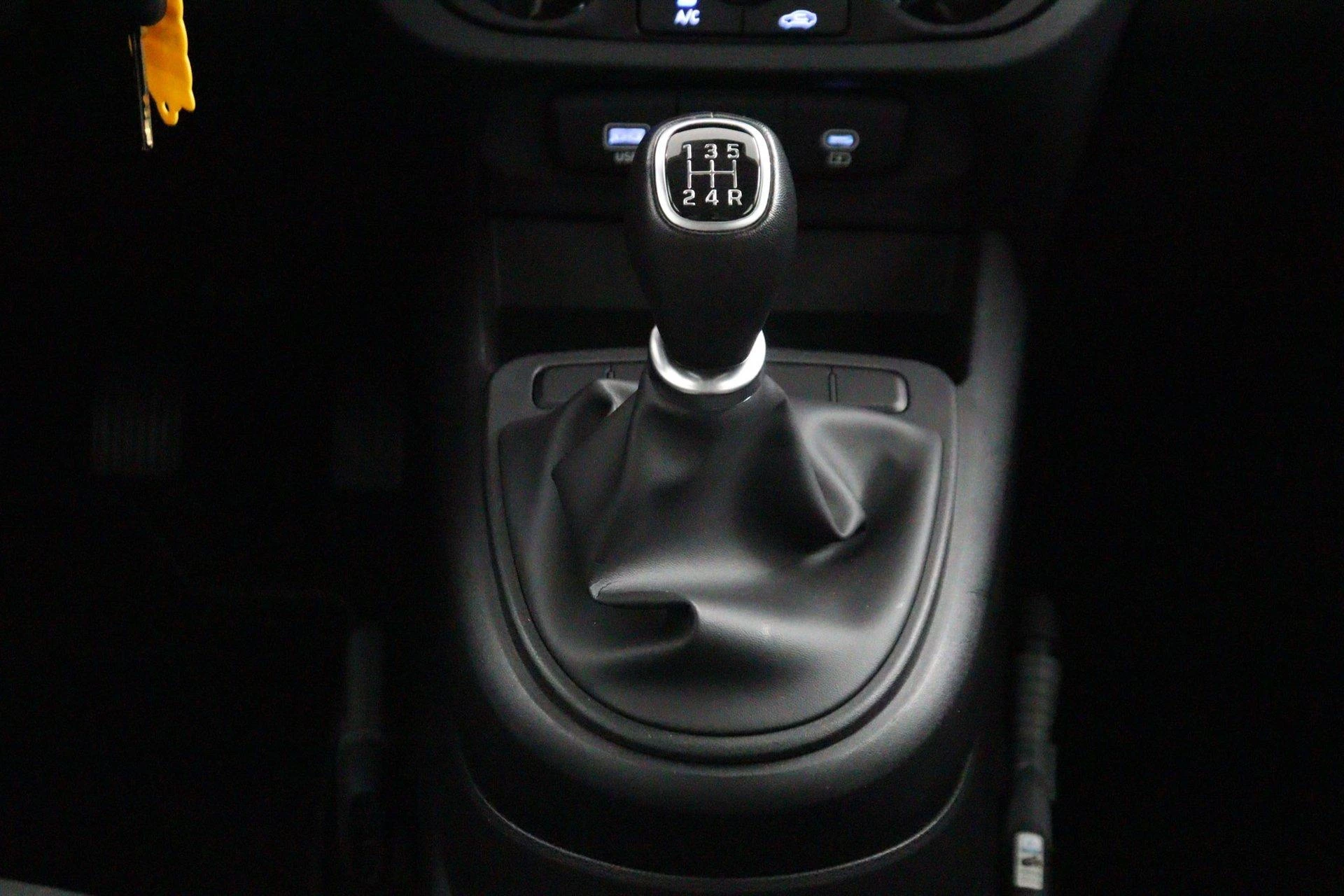 Hyundai-i10-image-45