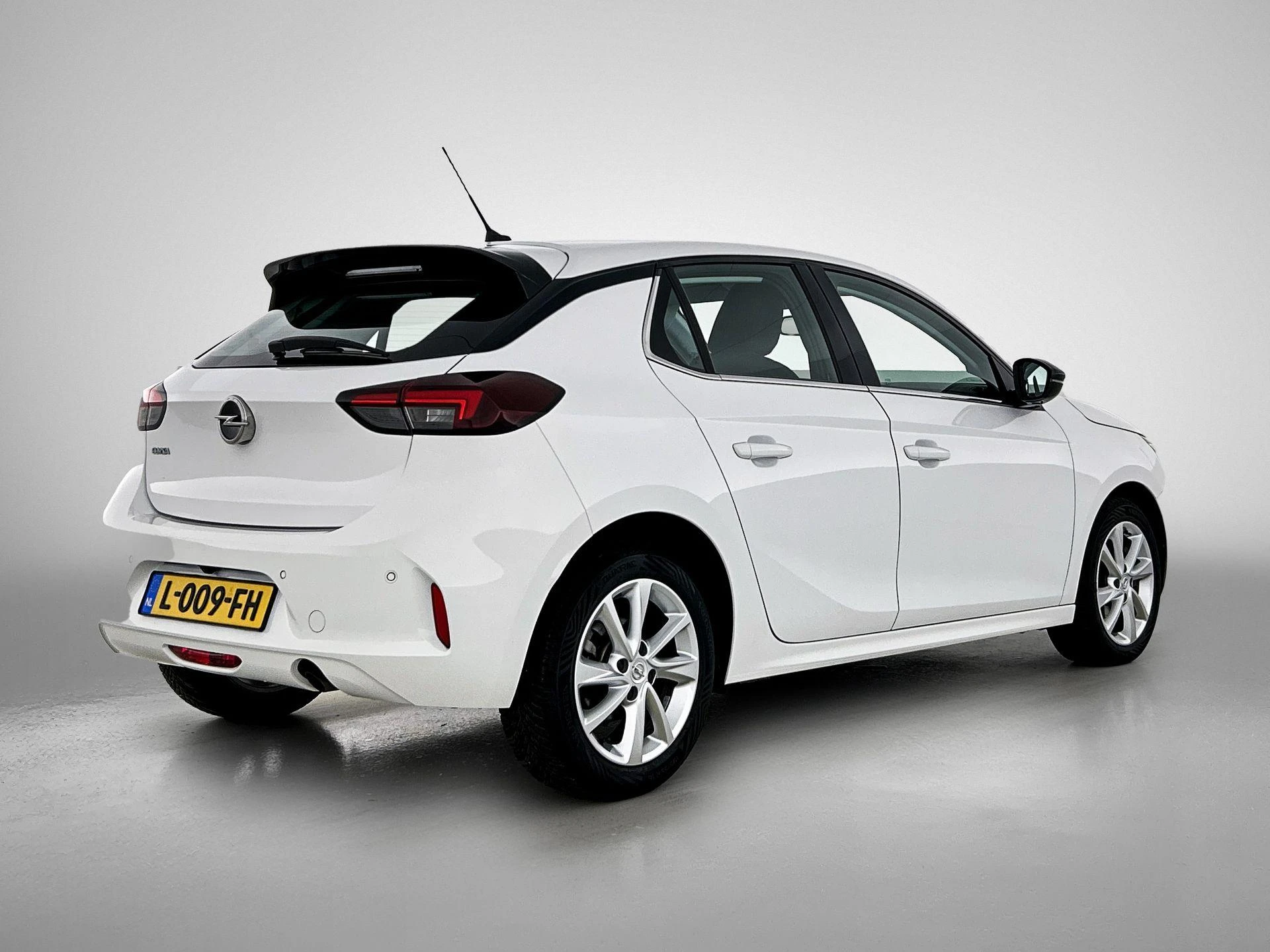 Opel-Corsa-image-3