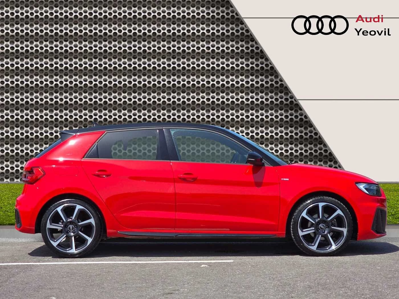 Audi-A1 Sportback-image-3