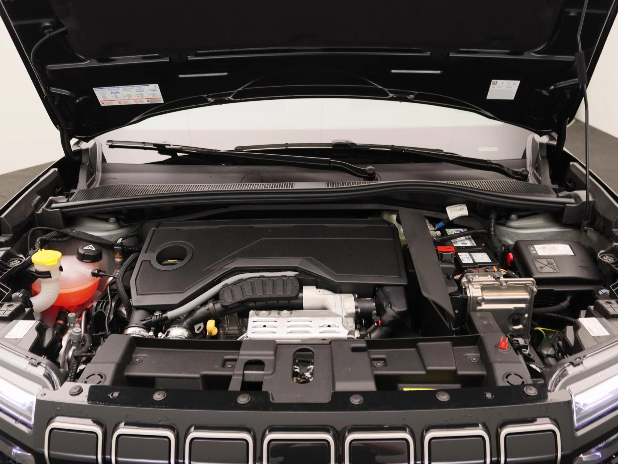 Jeep Avenger 1.2 e-Hybrid Summit