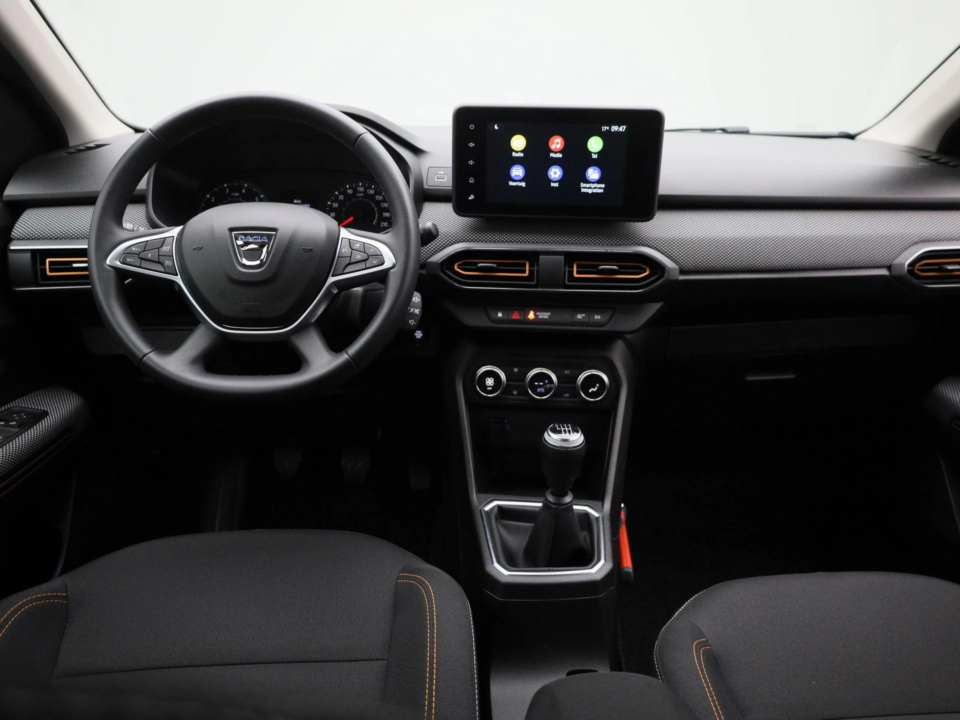 Dacia-Sandero Stepway-image-6