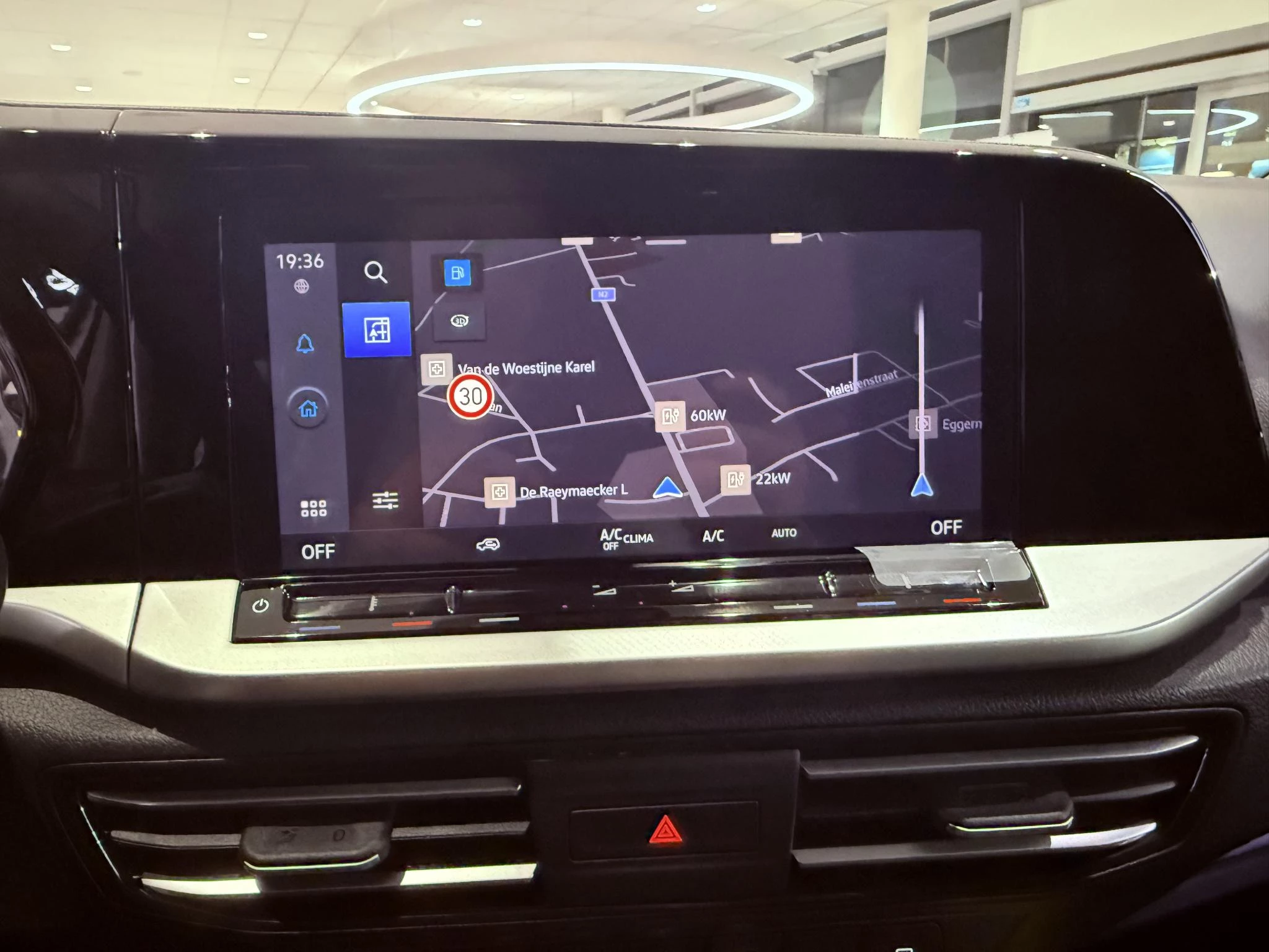 Ford-Transit Connect-image-9