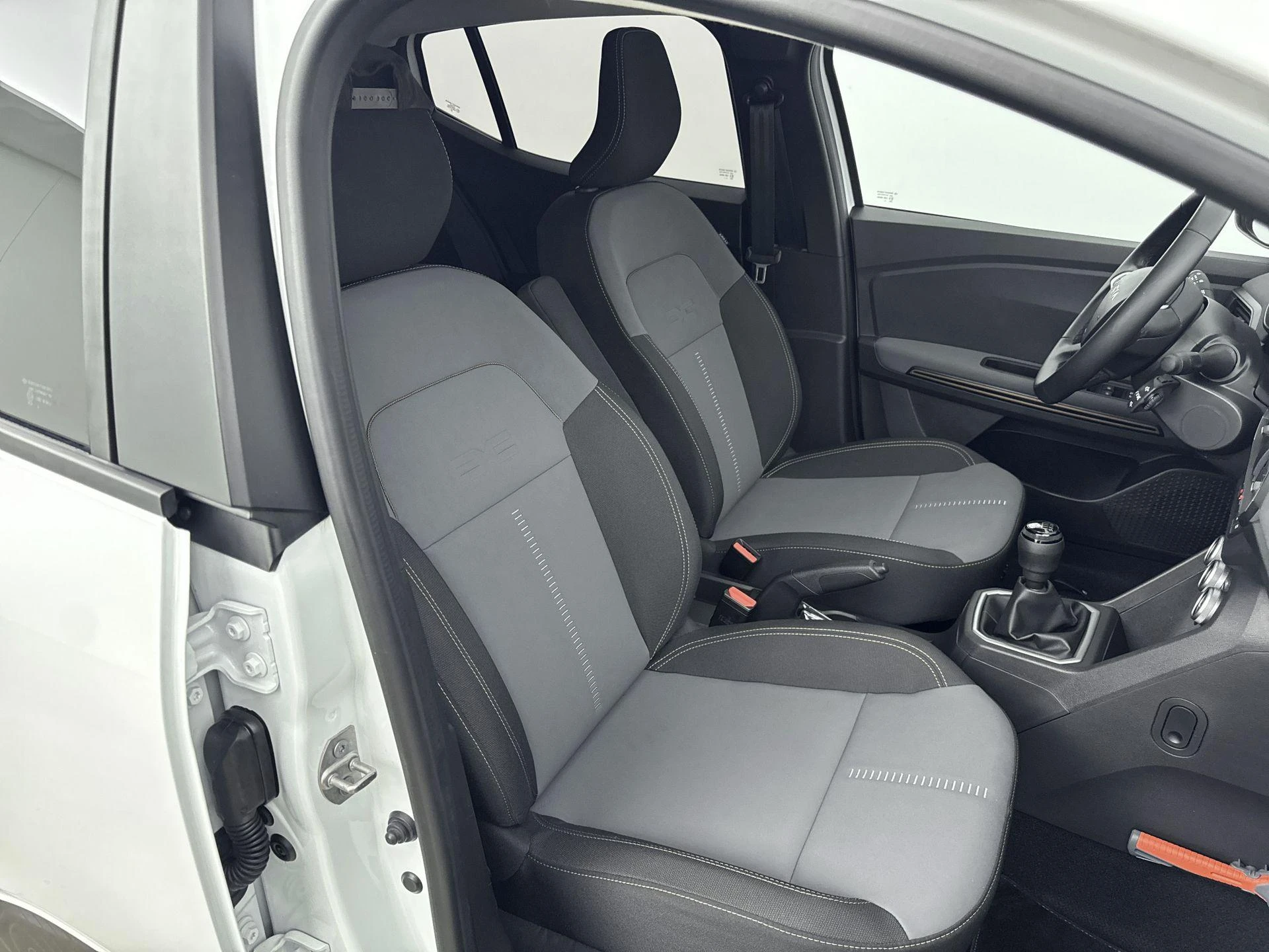 Dacia-Sandero Stepway-image-24