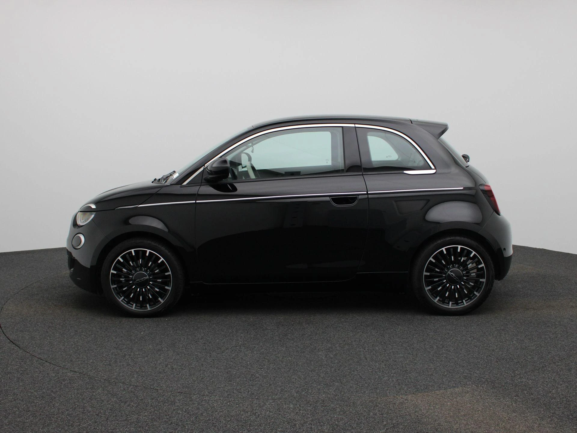 Fiat-500e-image-3
