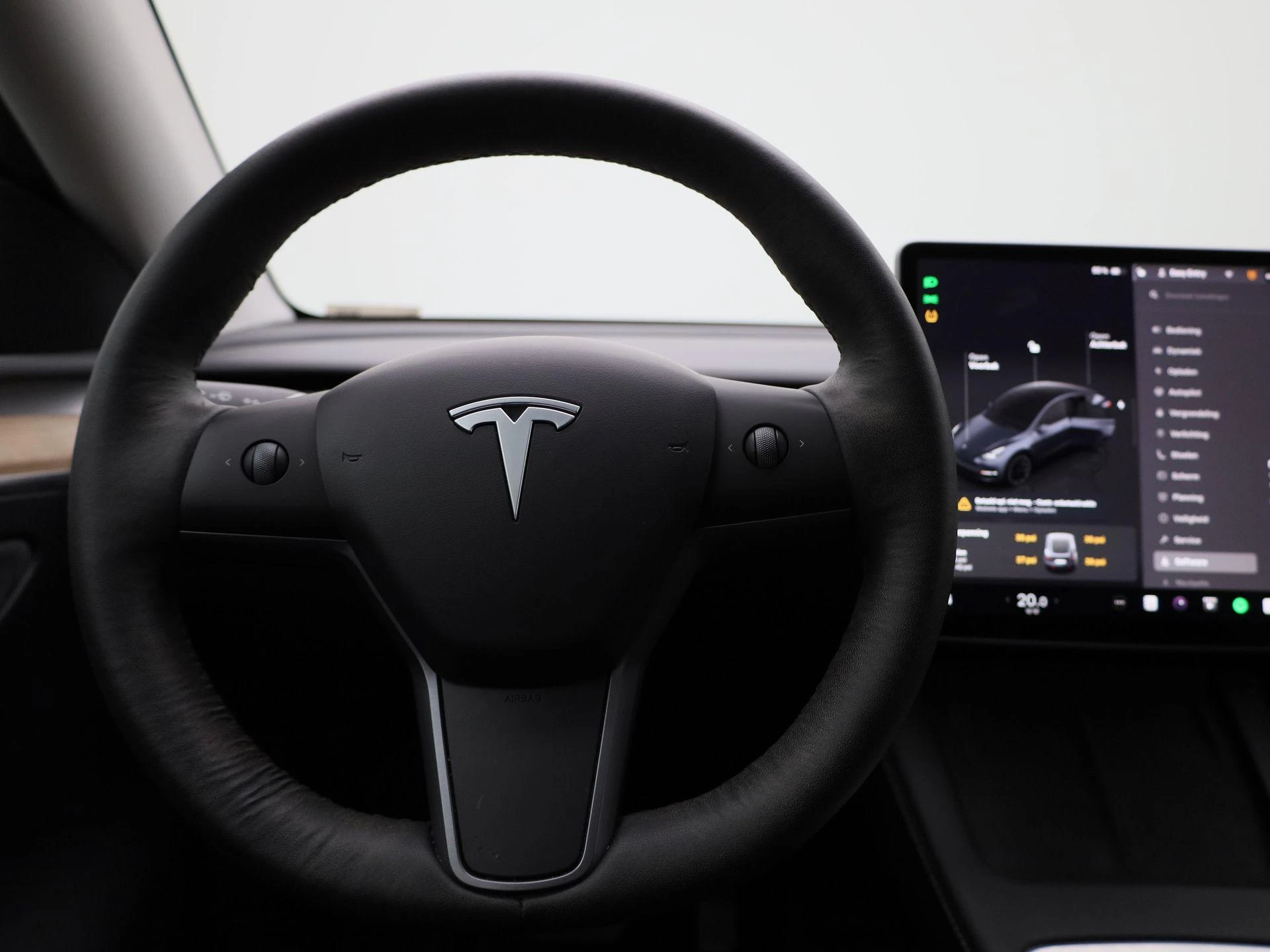 Tesla-Model Y-image-6