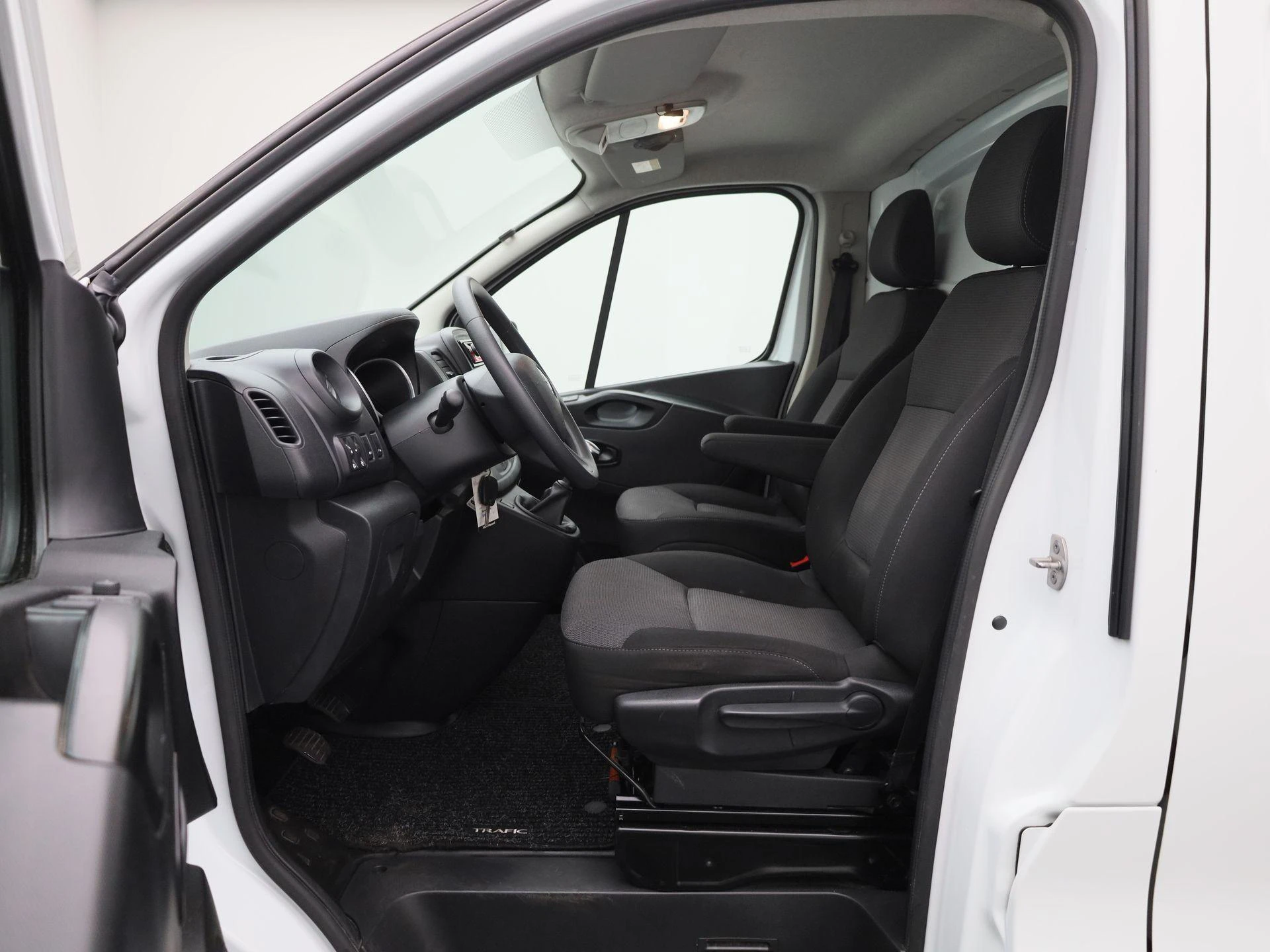 Renault-Trafic-image-10