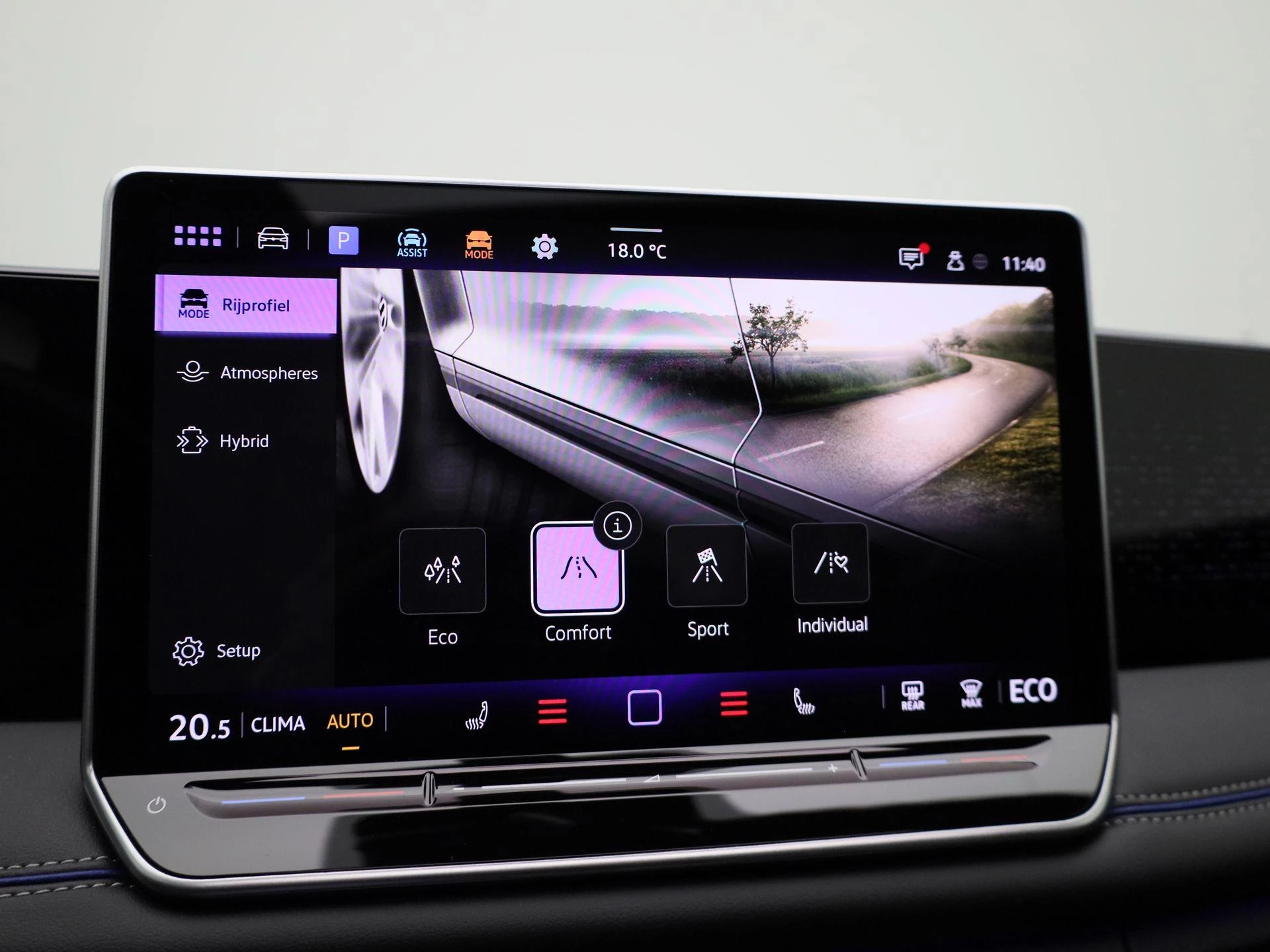 Volkswagen-Tiguan-image-38