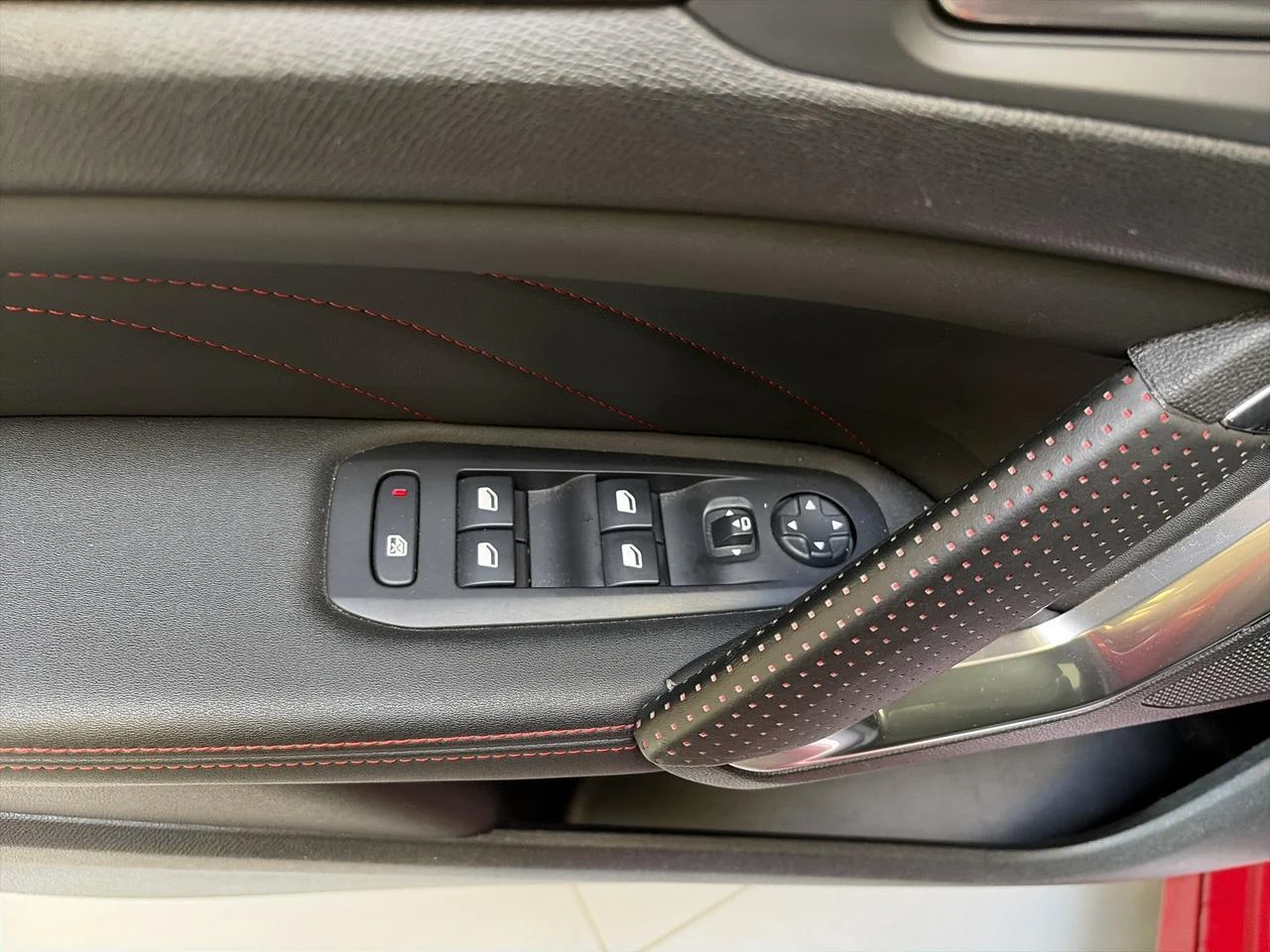 Peugeot-308-image-13