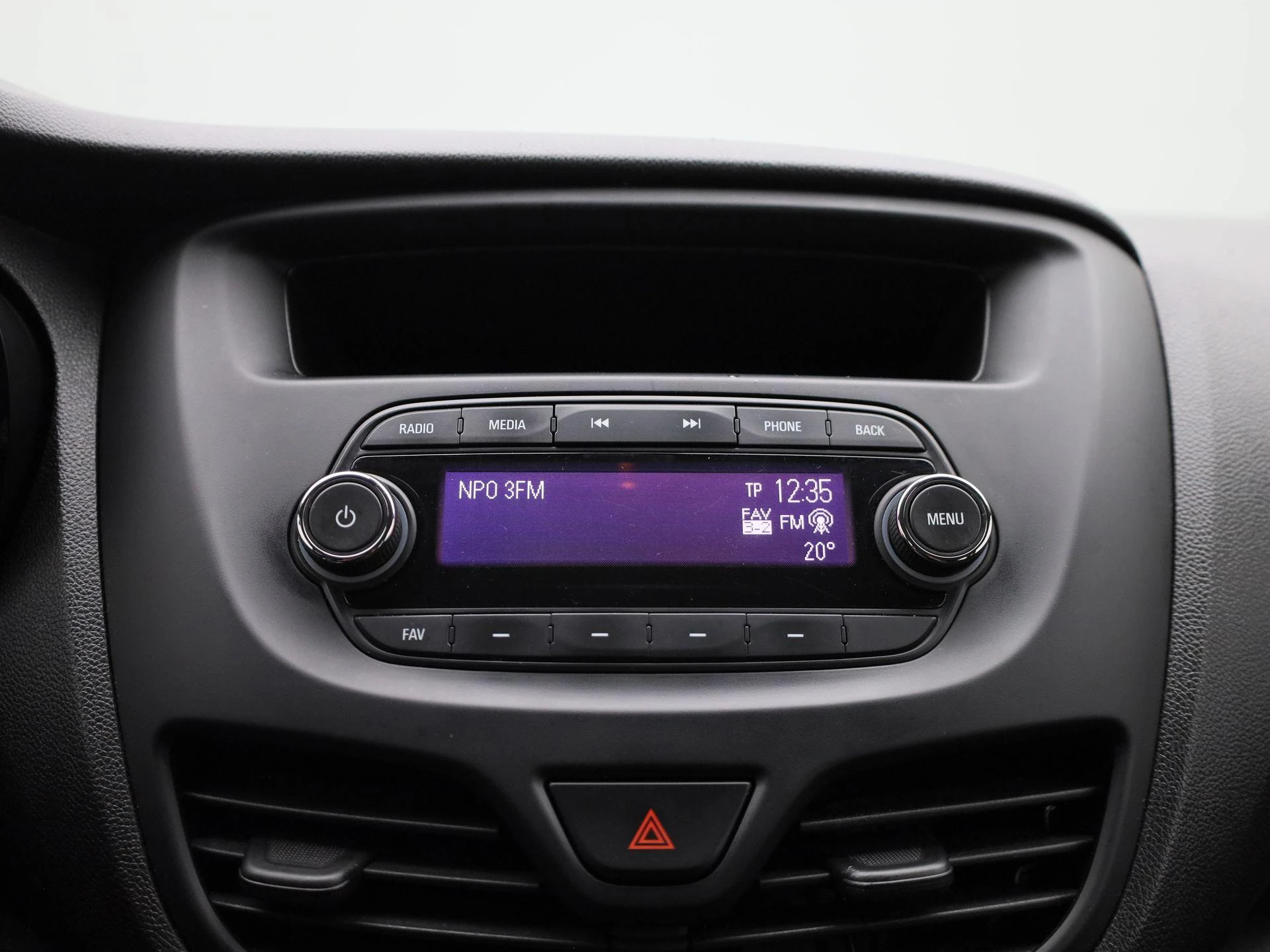 Opel-KARL-image-15