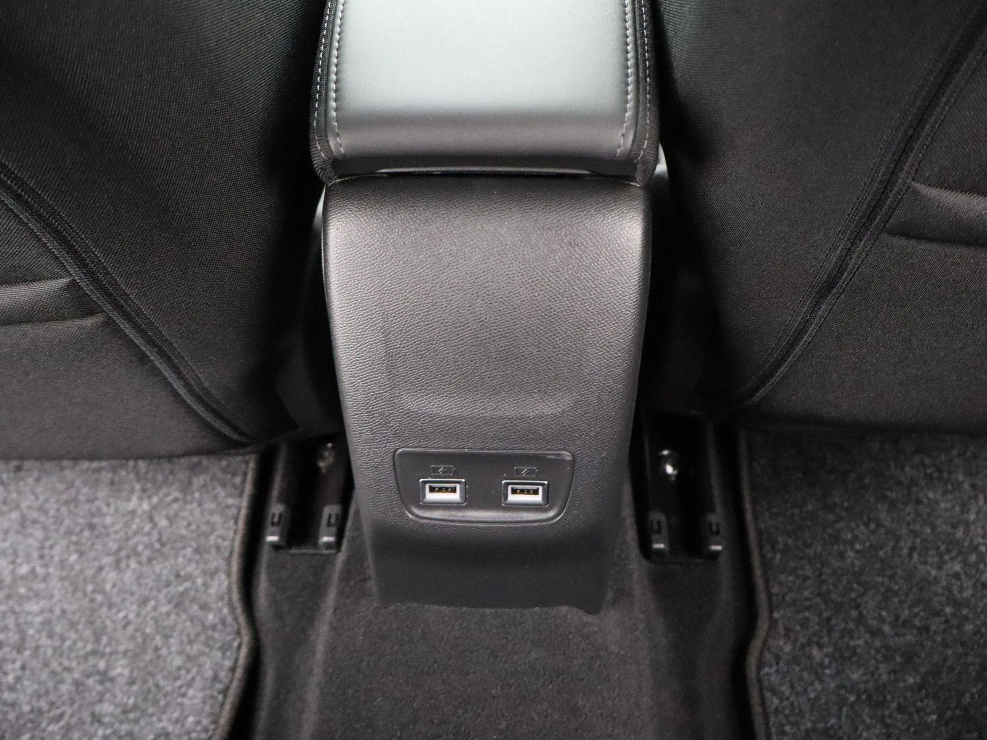 Peugeot 208 1.2 PureTech 100 Allure