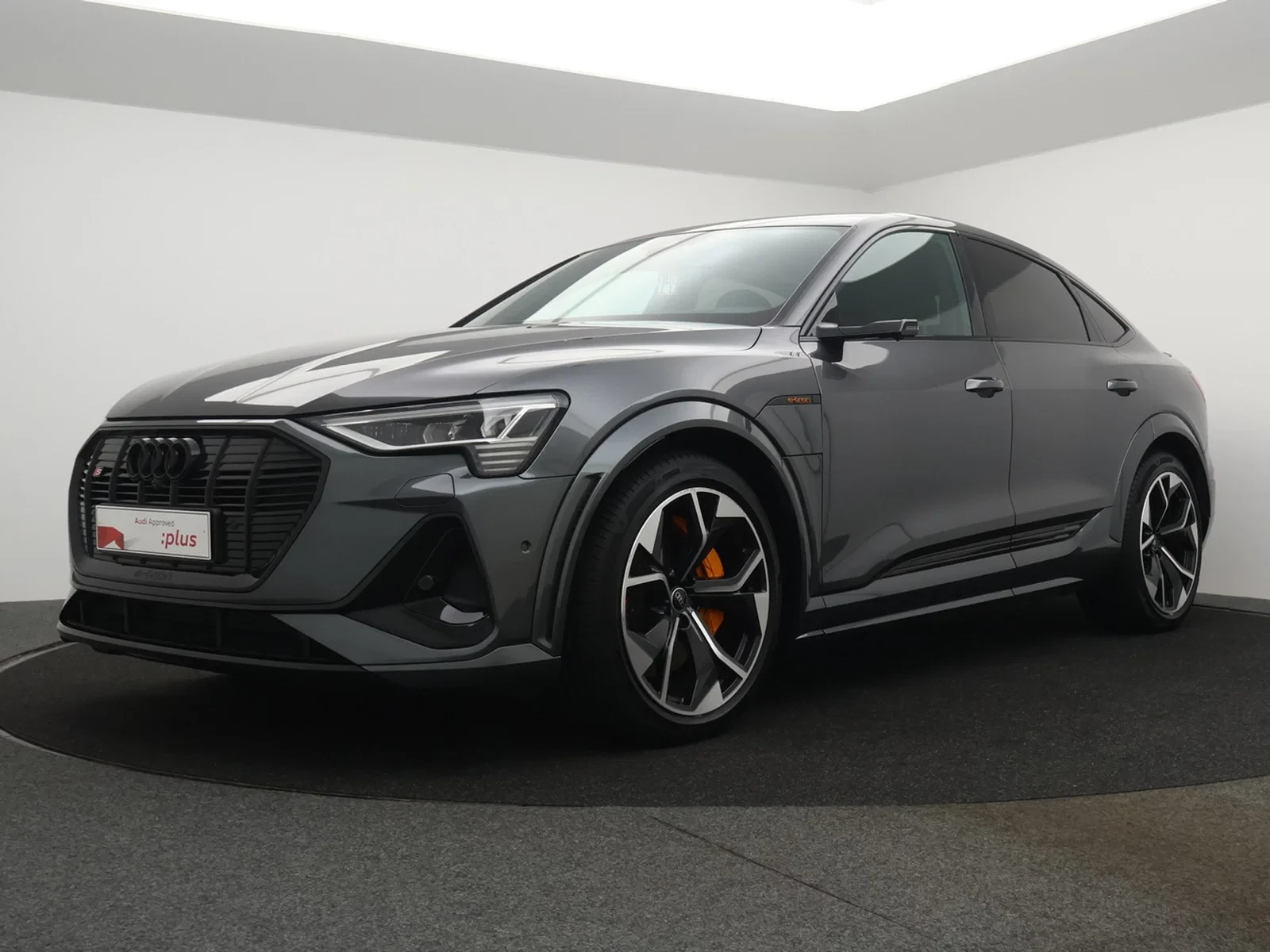 Audi-e-tron-image-0