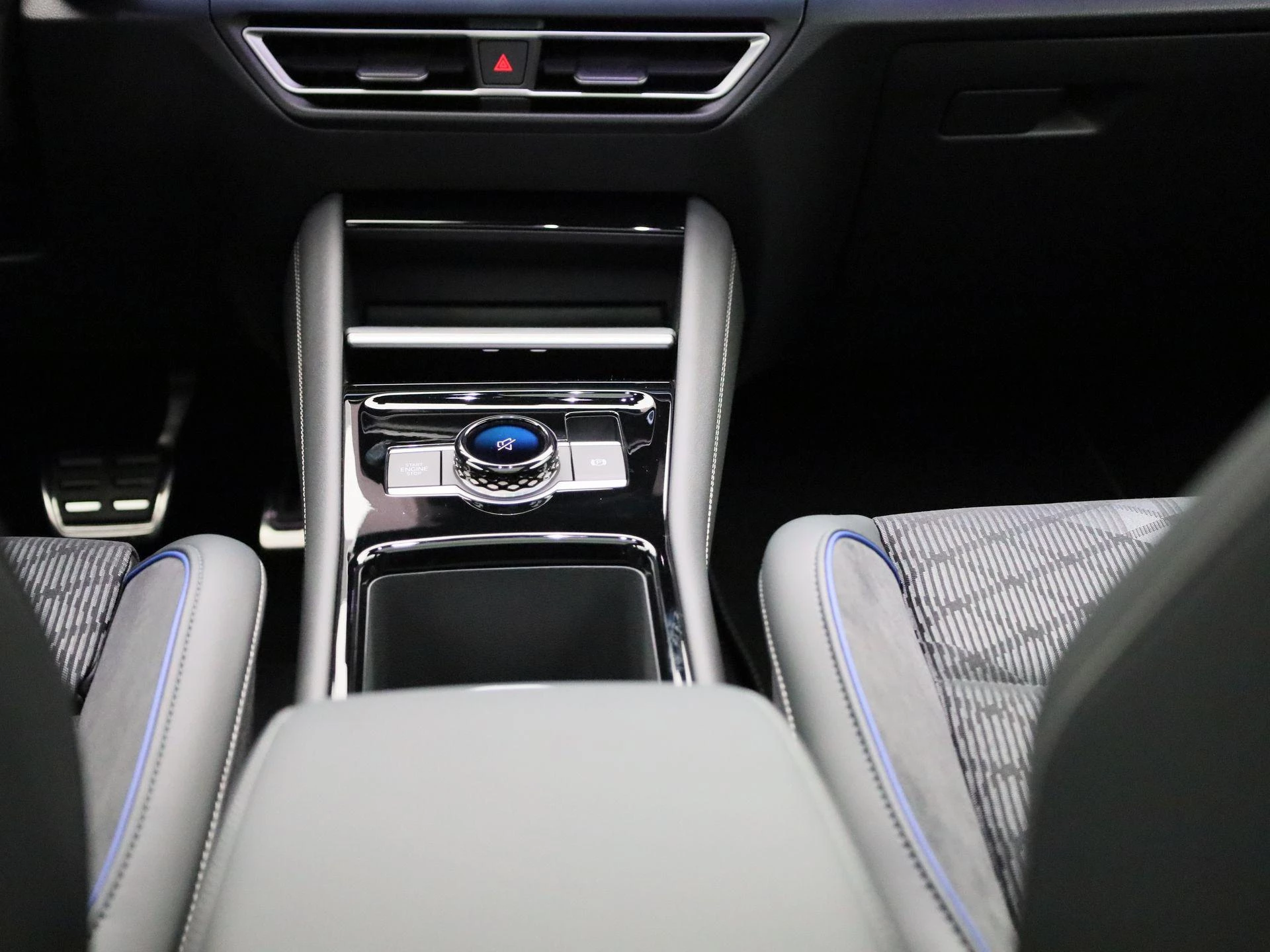 Volkswagen-Tiguan-image-9