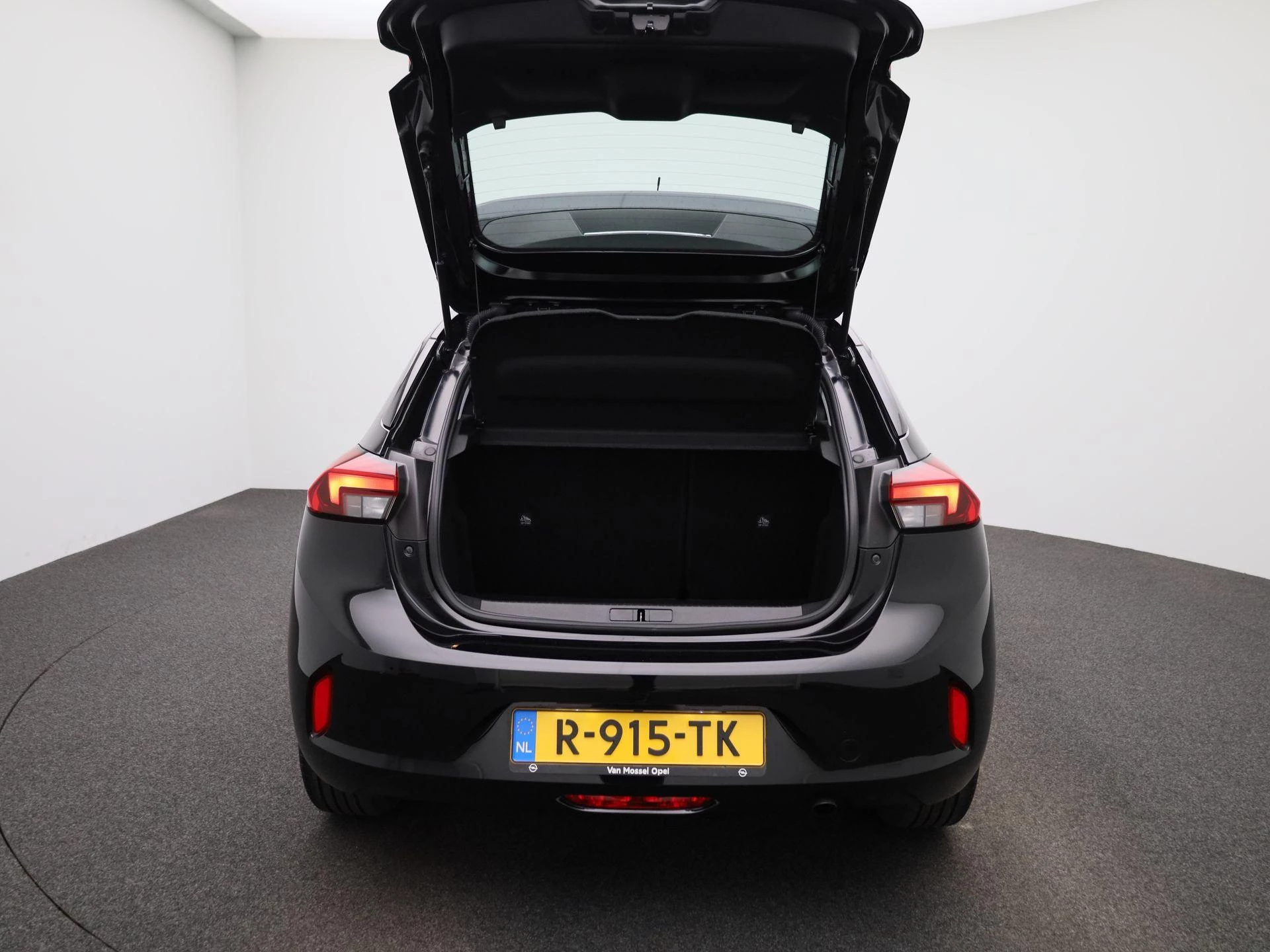 Opel-Corsa-image-10