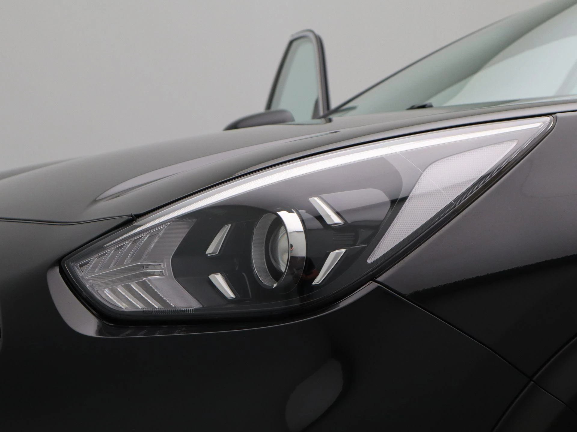 Kia-Niro-image-13