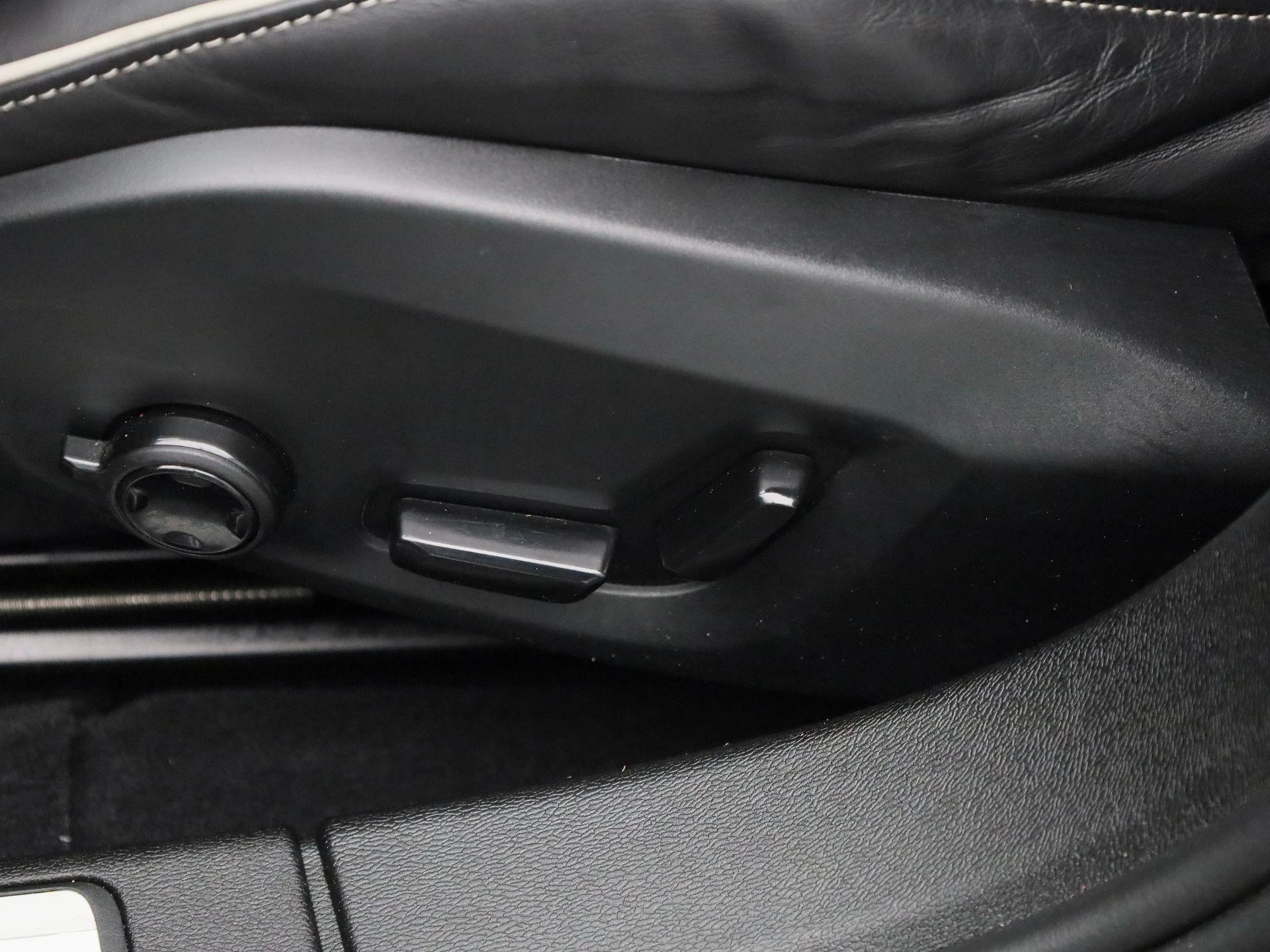 Volvo-S60-image-31