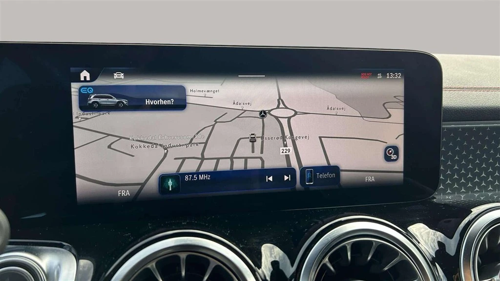 Mercedes-Benz-EQB-image-15