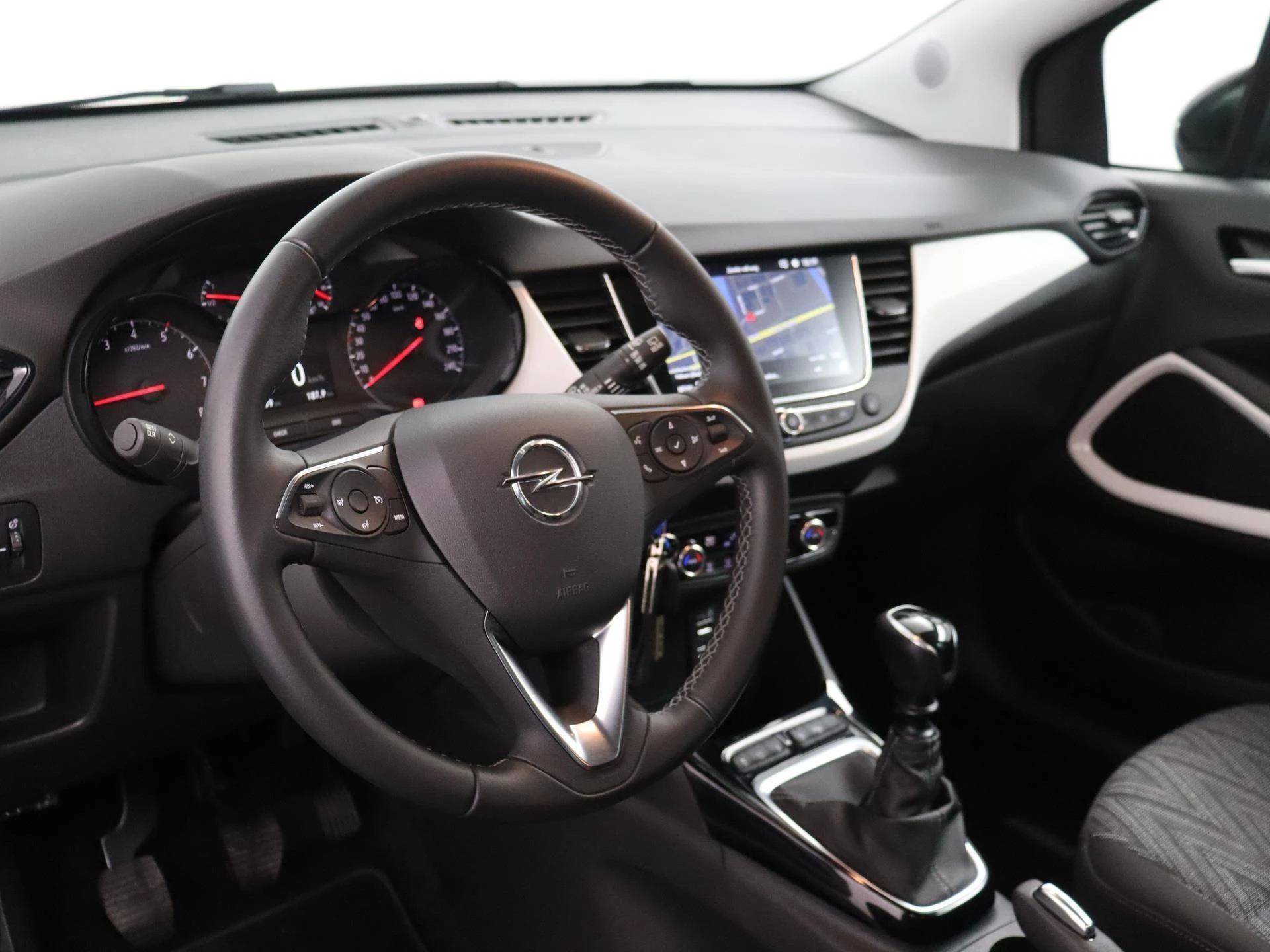 Opel-Crossland X-image-6