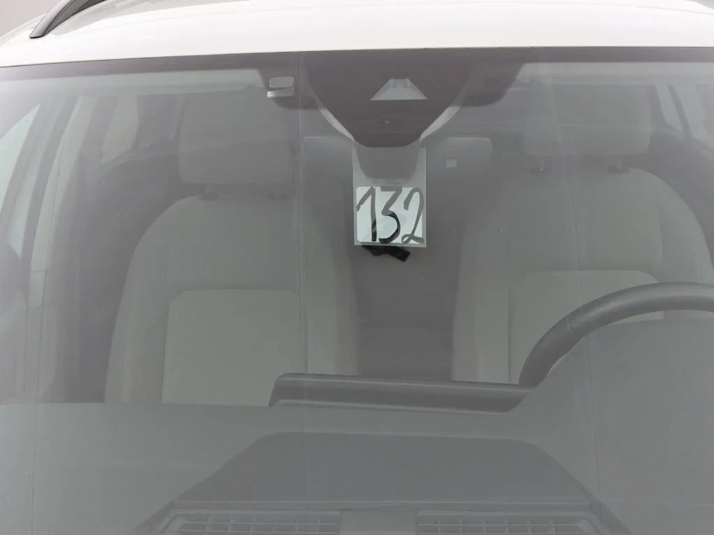 Volkswagen-Golf-image-8