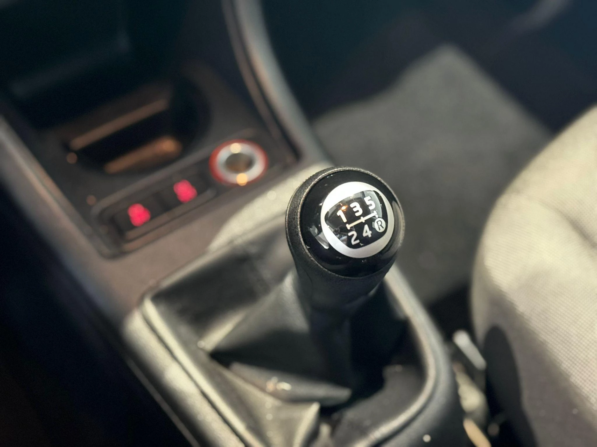 Volkswagen-up!-image-2