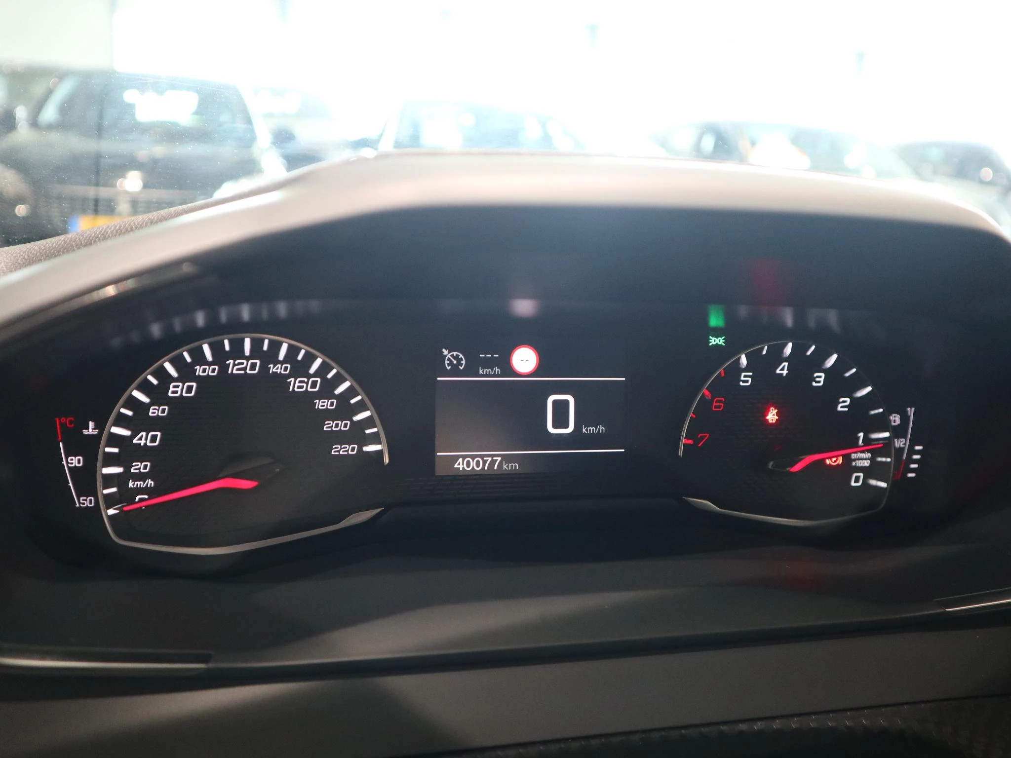 Peugeot-208-image-10