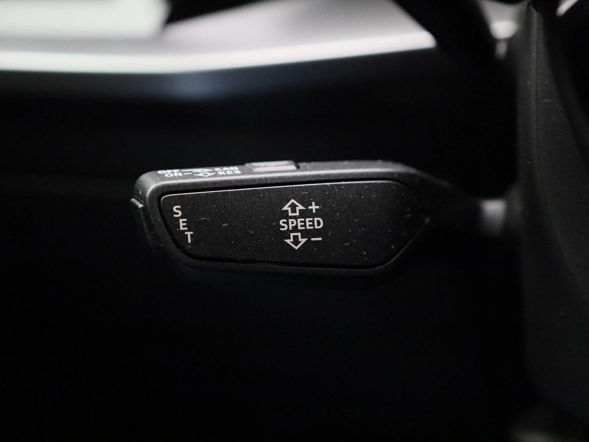 Audi A3 Limousine 30 TFSI Business edition