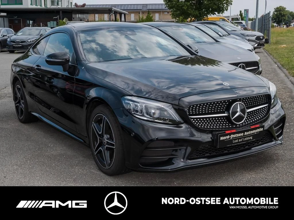 Mercedes-Benz C-Klasse 300 Coupé AMG NIGHT KAMERA NAVI PANO MULTIBEAM AMG Line