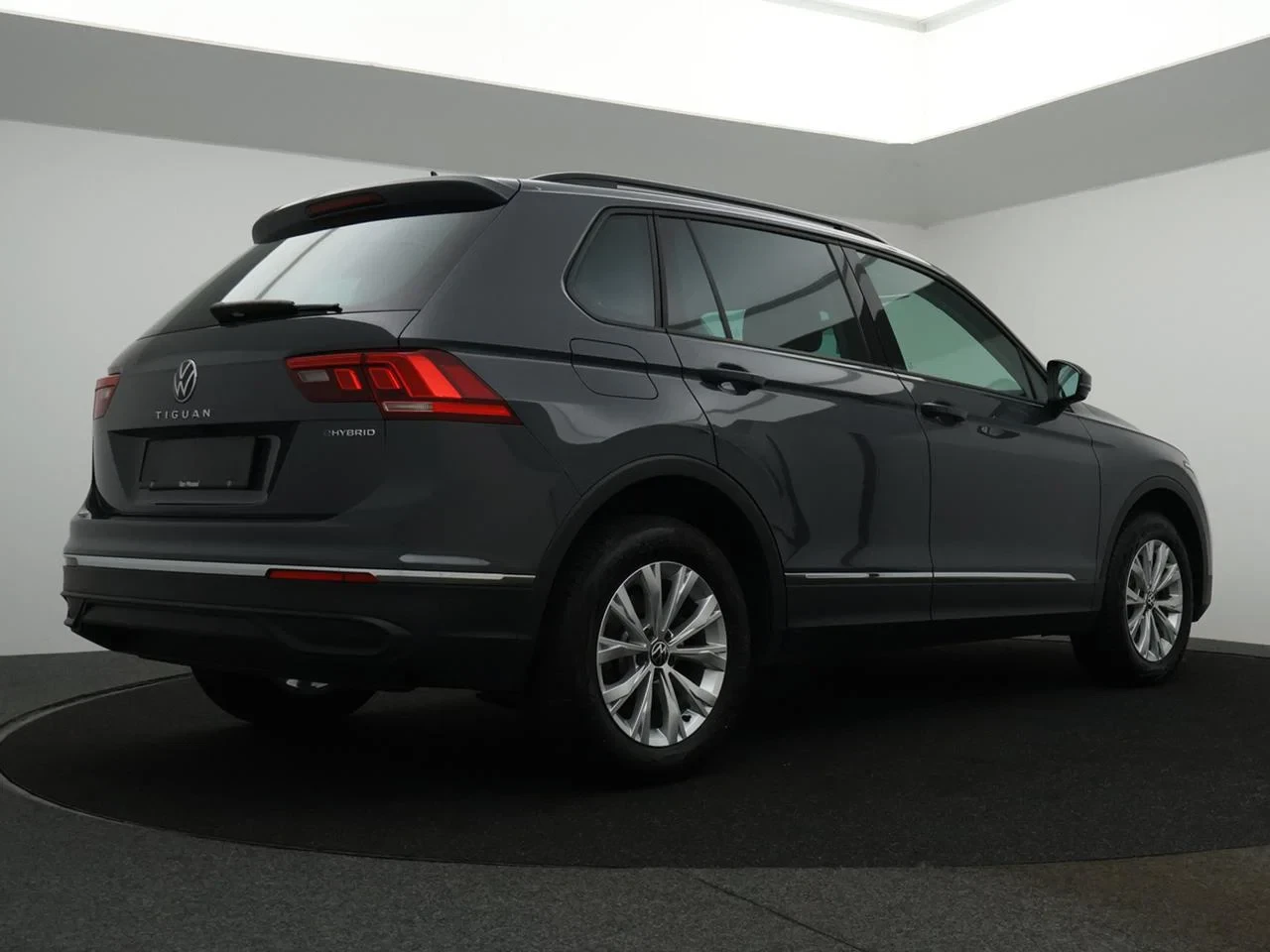 Volkswagen Tiguan eHybrid (PHEV) Tiguan eHybrid 1.4 Life Business 245PK *AUTOMAAT*VIRTUAL COCKPIT*NAVI*APP-CONNECT*CAMERA*PDC*ACC*AIRCO*...*