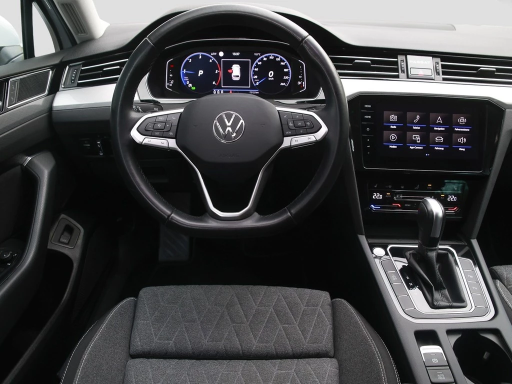 Volkswagen Passat Variant 2.0 TDI DSG Business "1,99%" AHK, RFK, Navi., ACC, App-Con., 17"Alu.,
