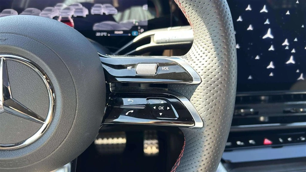 Mercedes-Benz-CLA-image-11