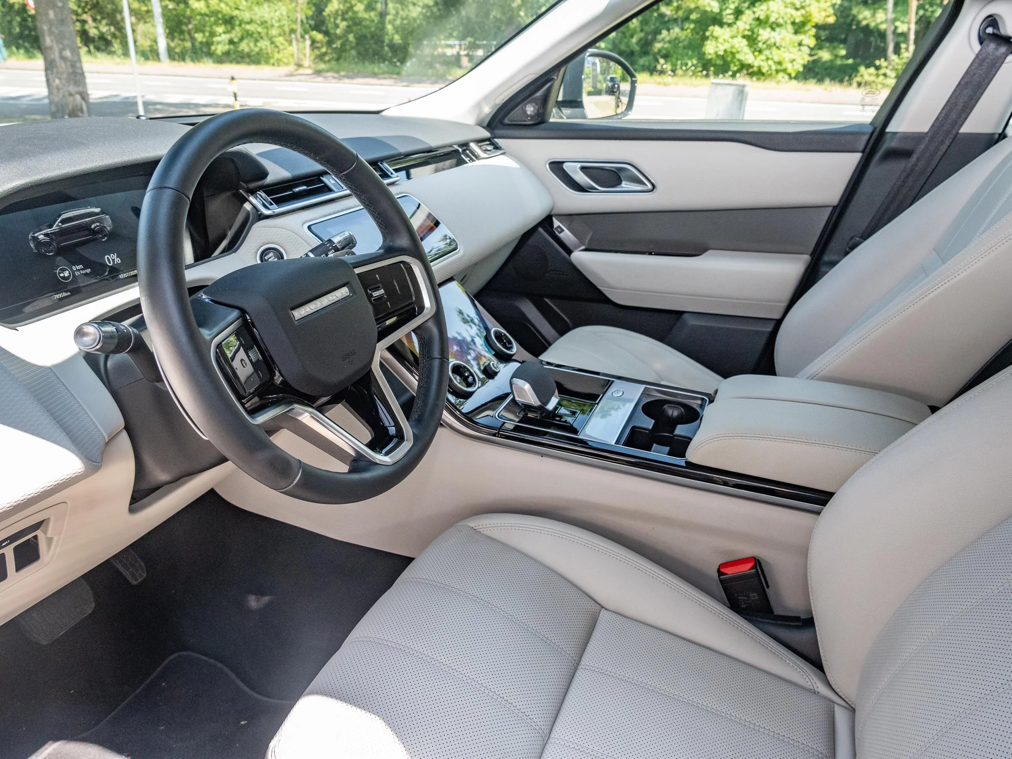 Land Rover Range Rover Velar Range Rover P400e AWD Auto. 21MY