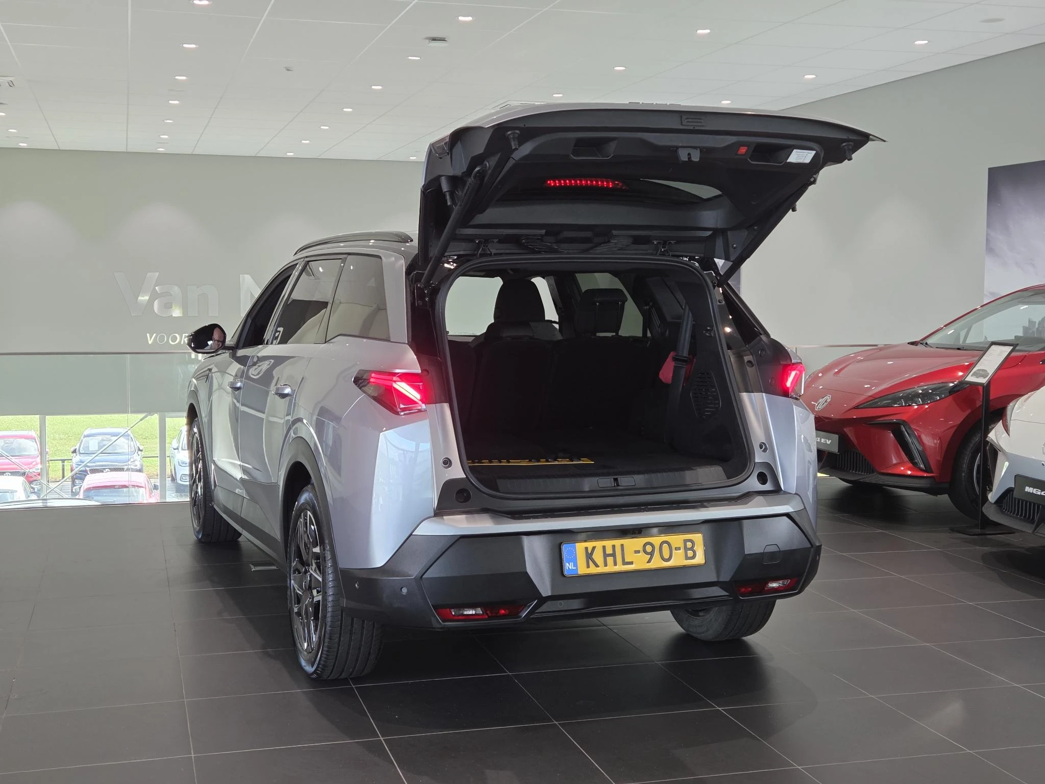Peugeot-5008-image-9
