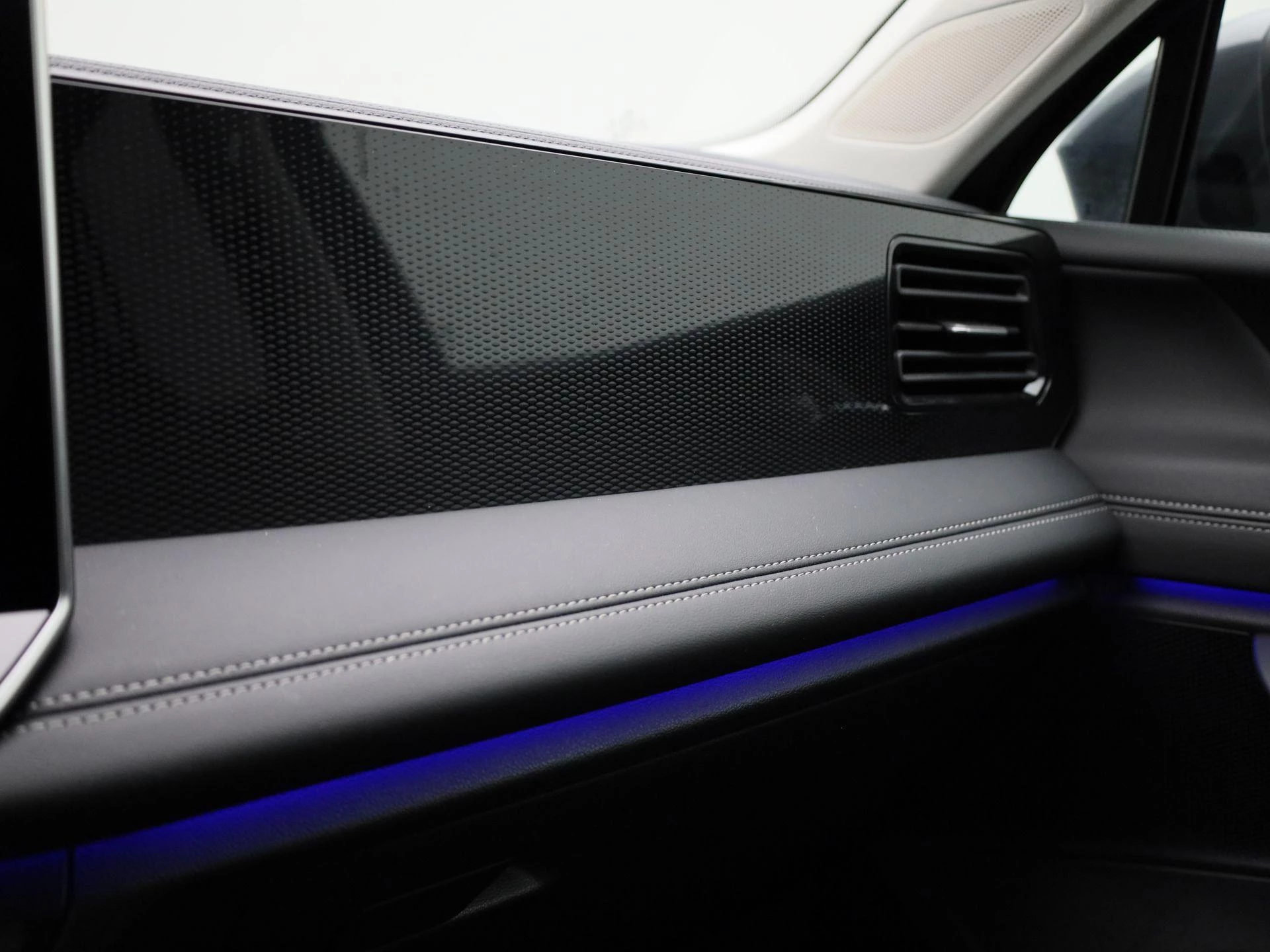 Volkswagen-Tiguan-image-22