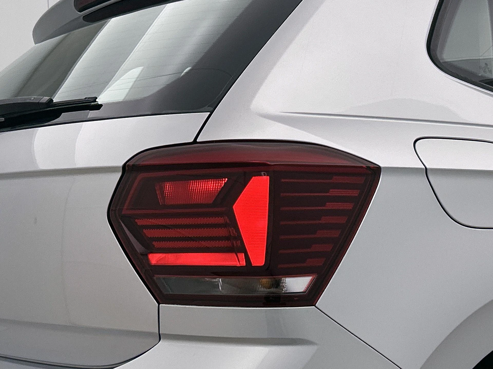 Volkswagen-Polo-image-15