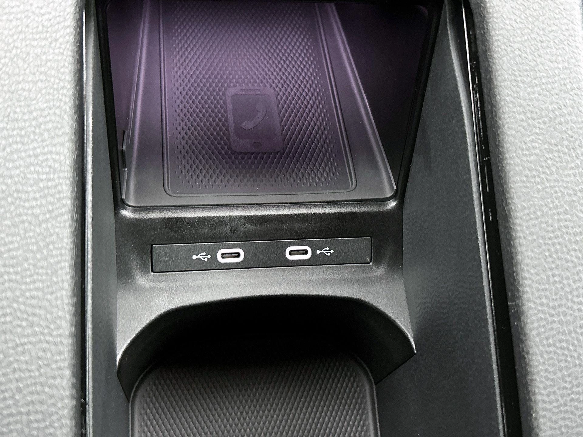 Volkswagen-ID.4-image-28